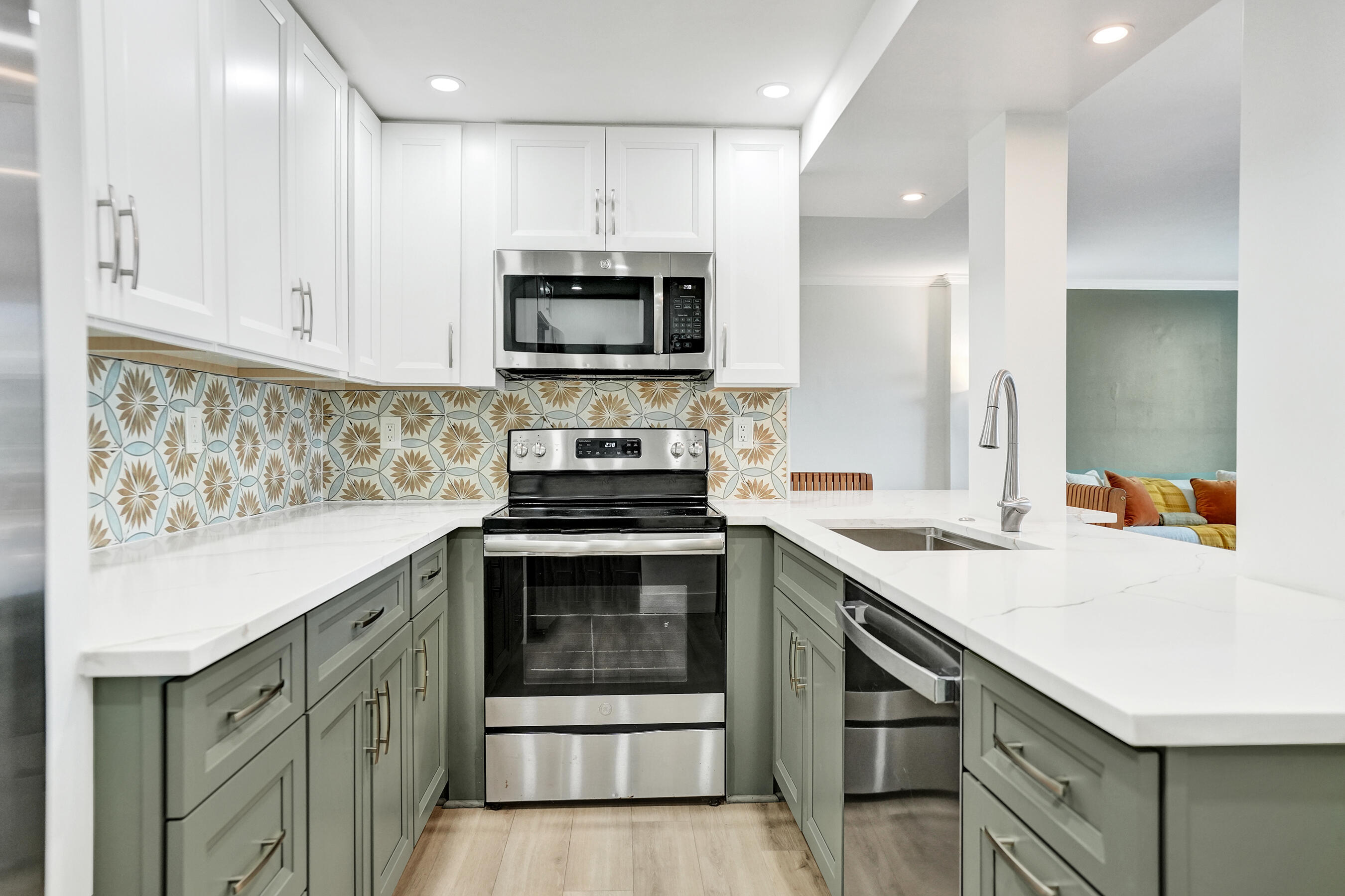 1600 SE 15th Street 400