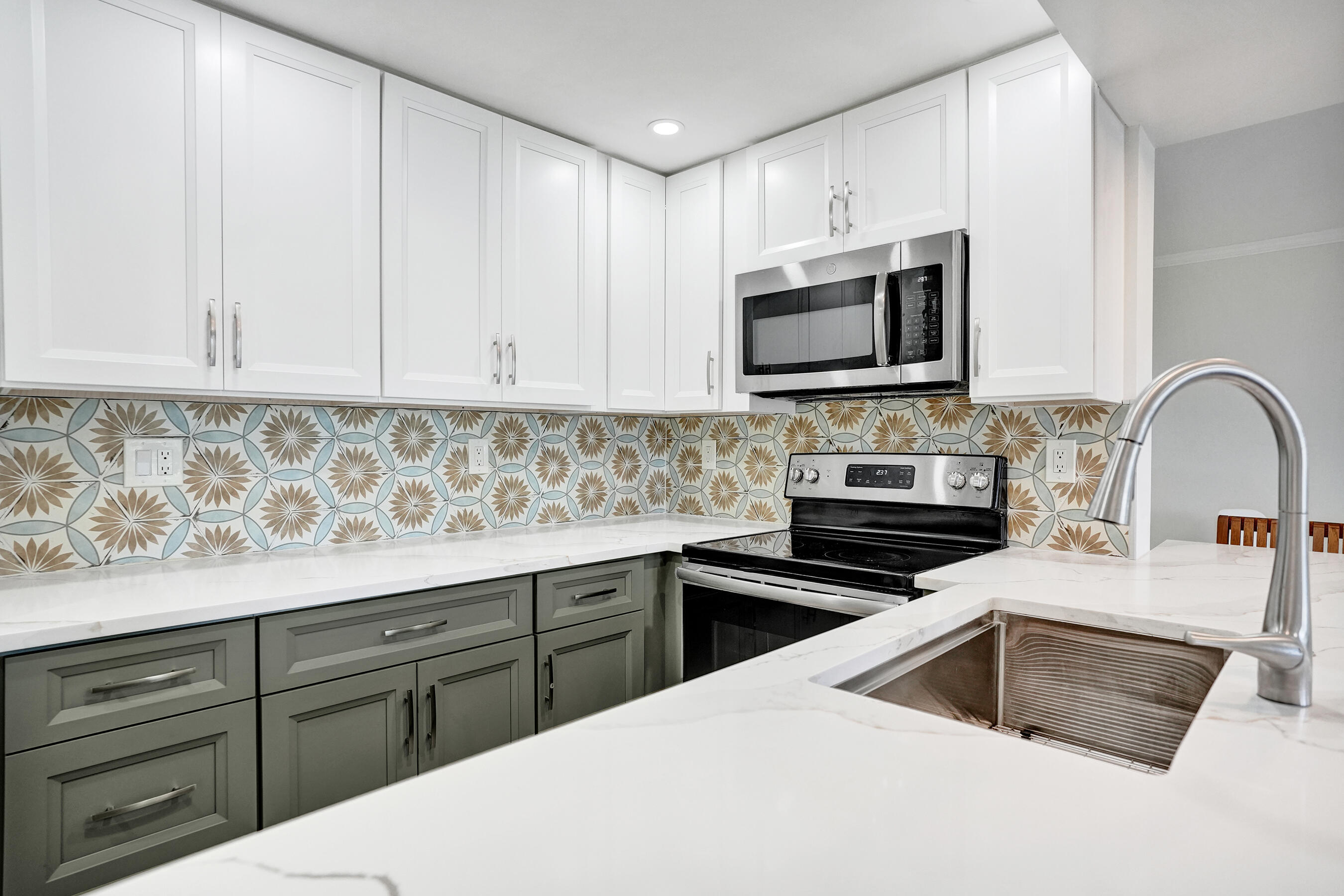 1600 SE 15th Street 400