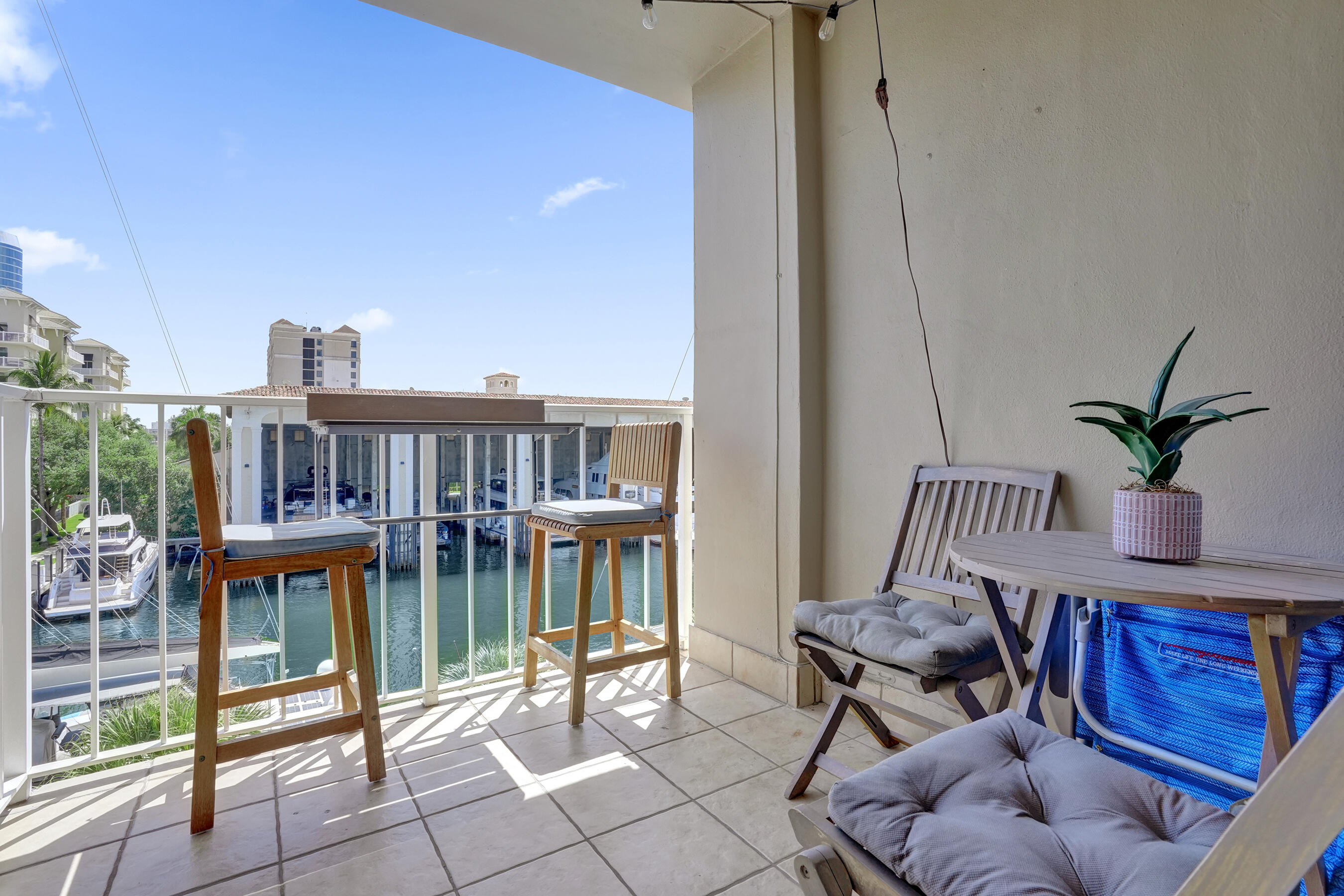 1600 SE 15th Street 400