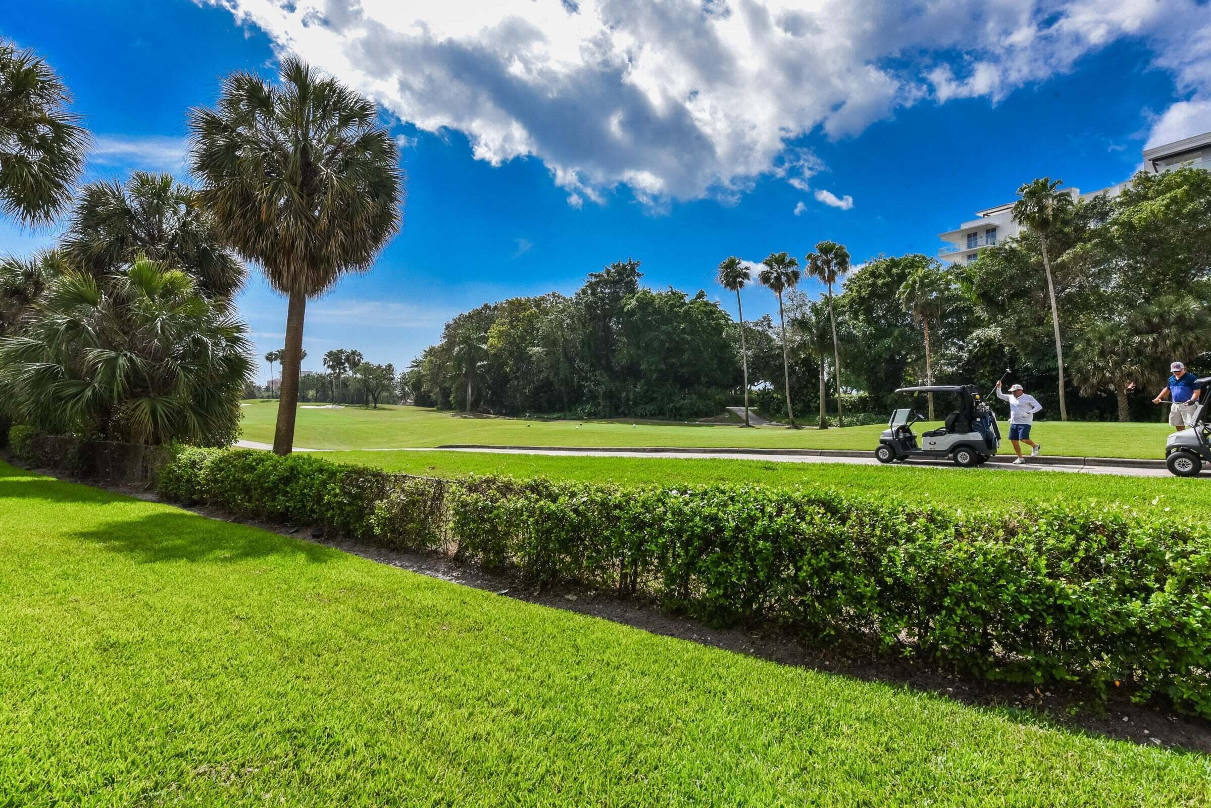 200 E Royal Palm Road 4080