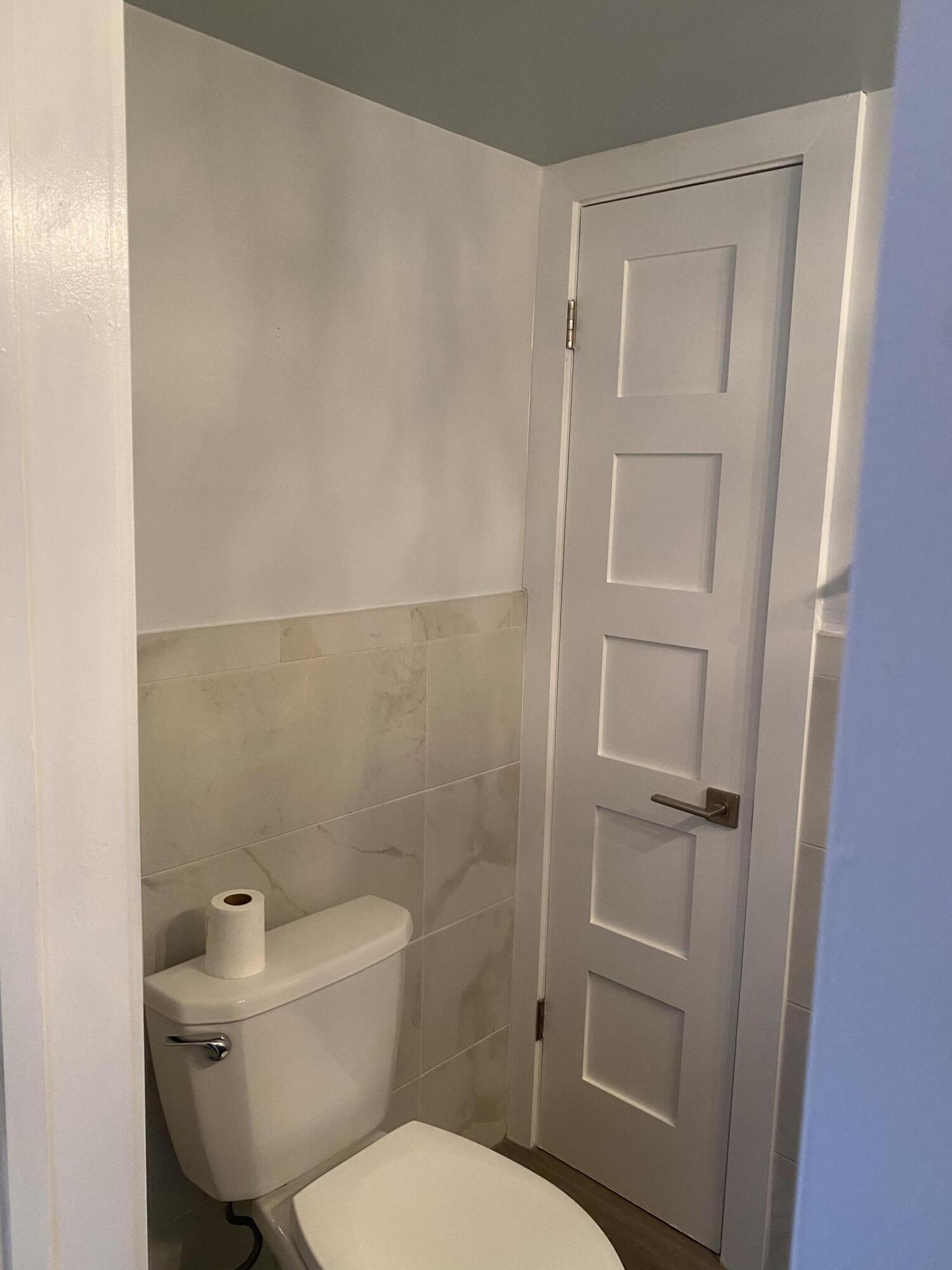 200 E Royal Palm Road 4080