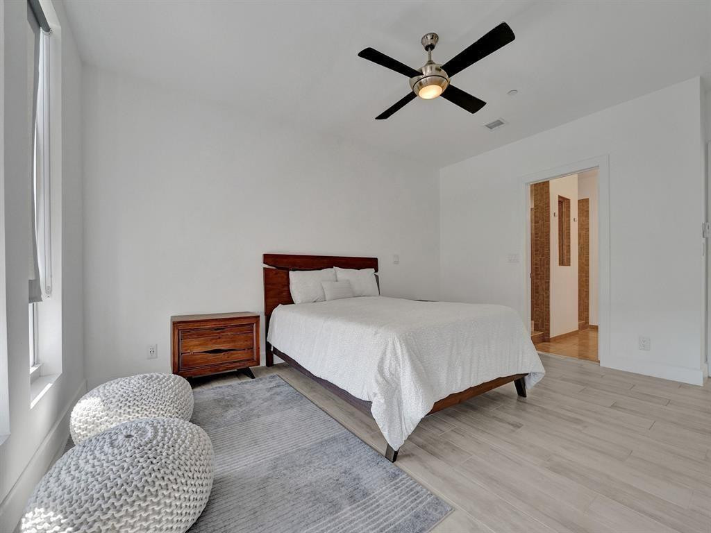 703 SE 16th Court