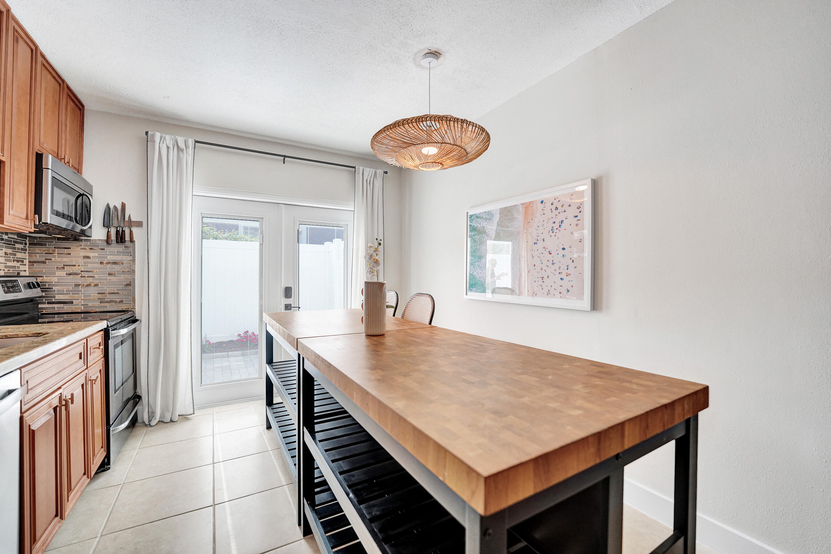 510 NE 17th Avenue 103