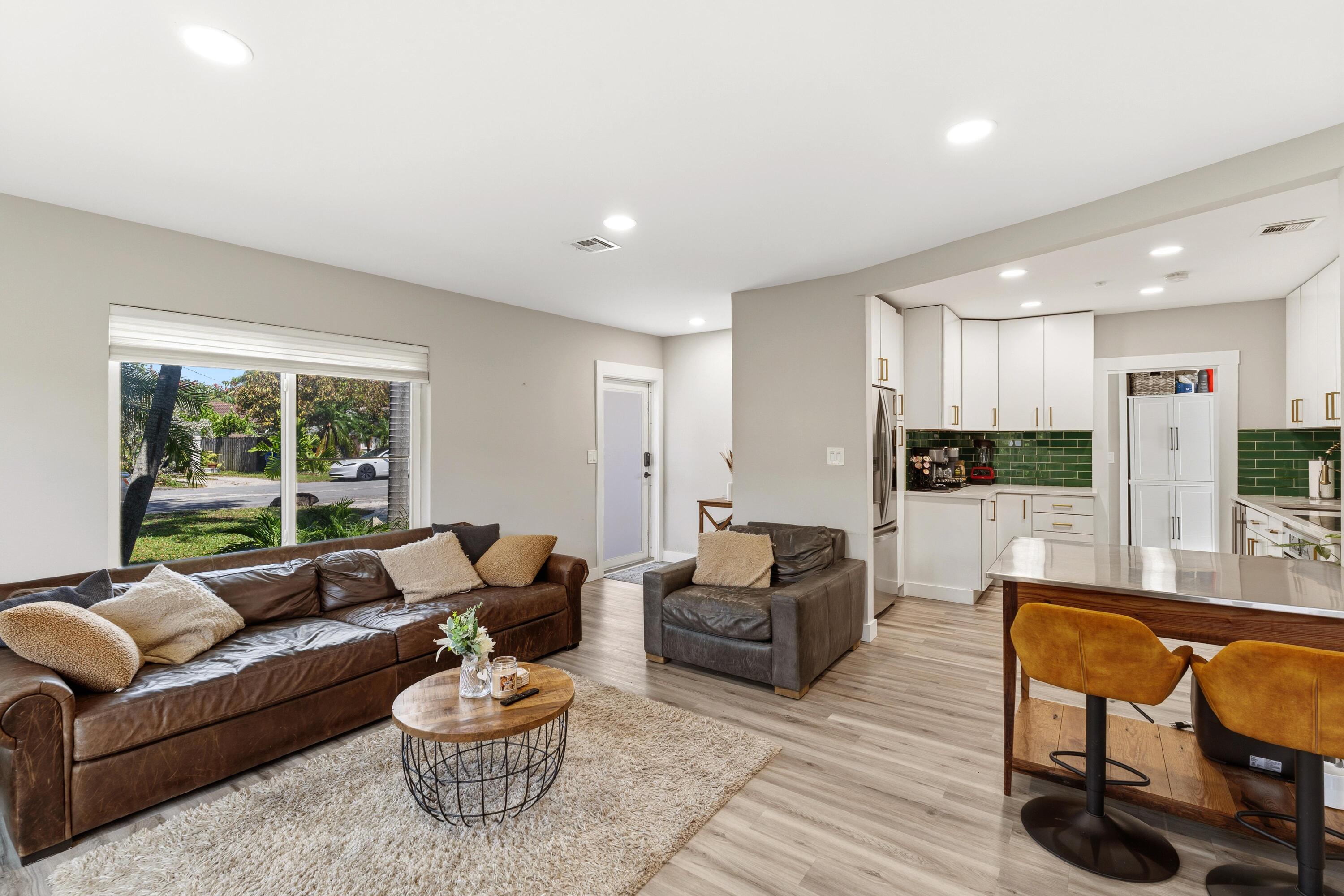 1636 NE 17th Terrace
