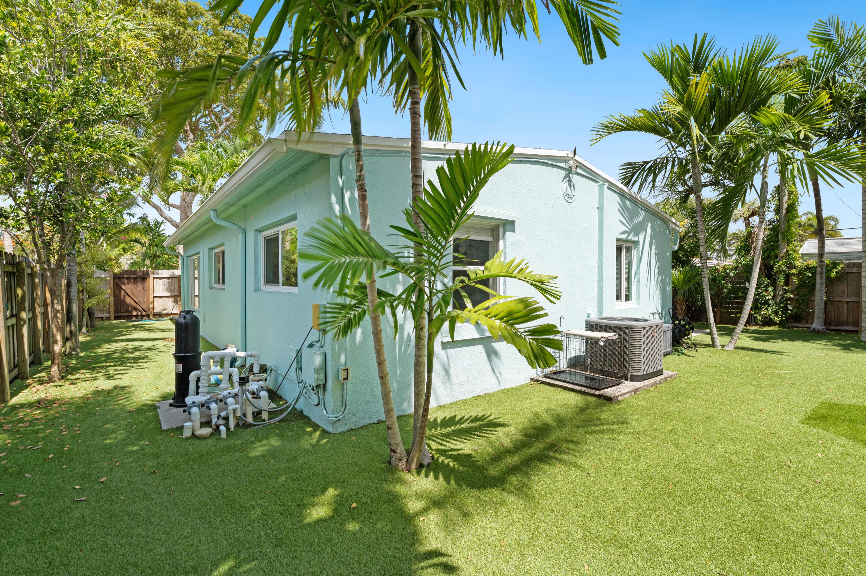 1636 NE 17th Terrace