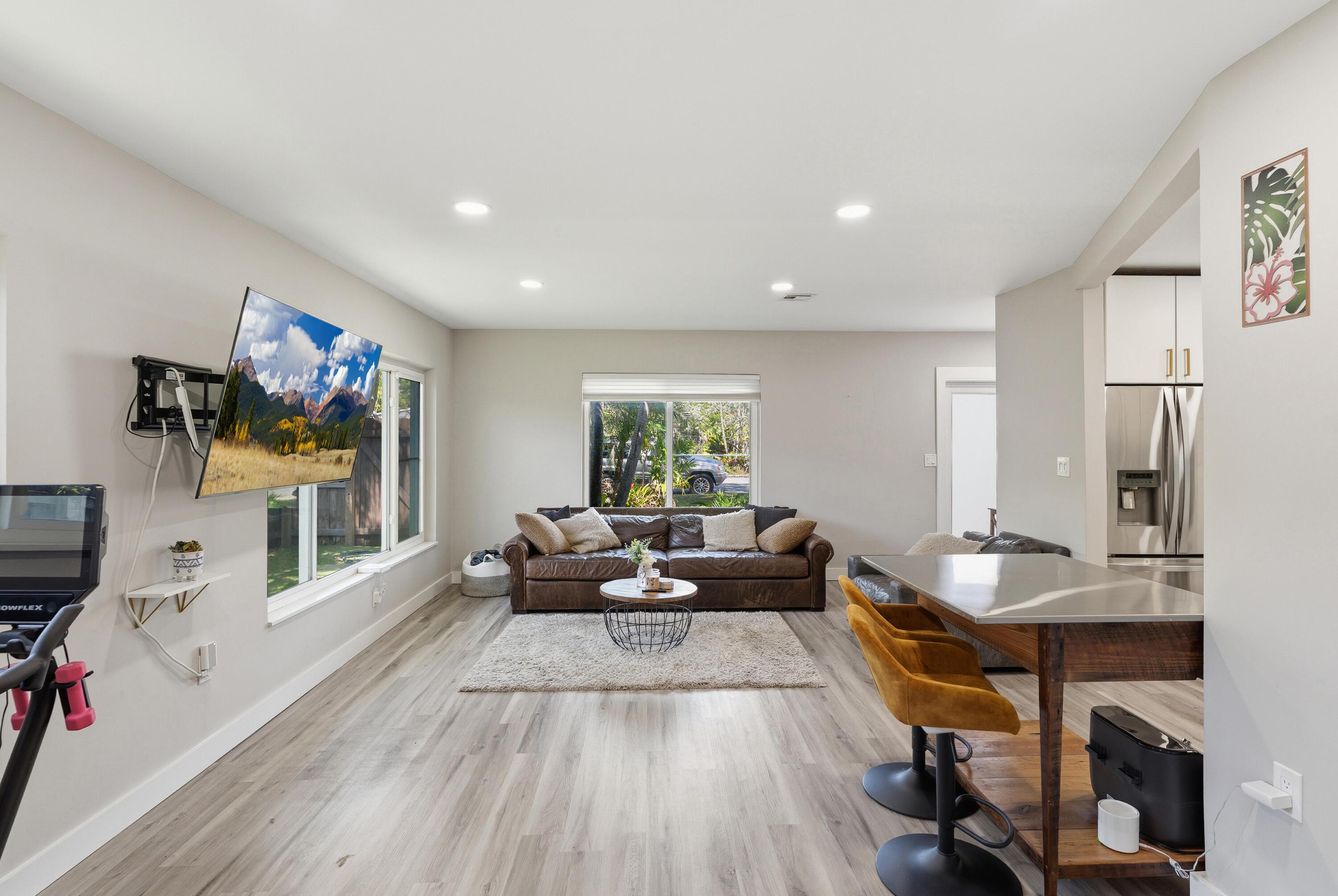 1636 NE 17th Terrace