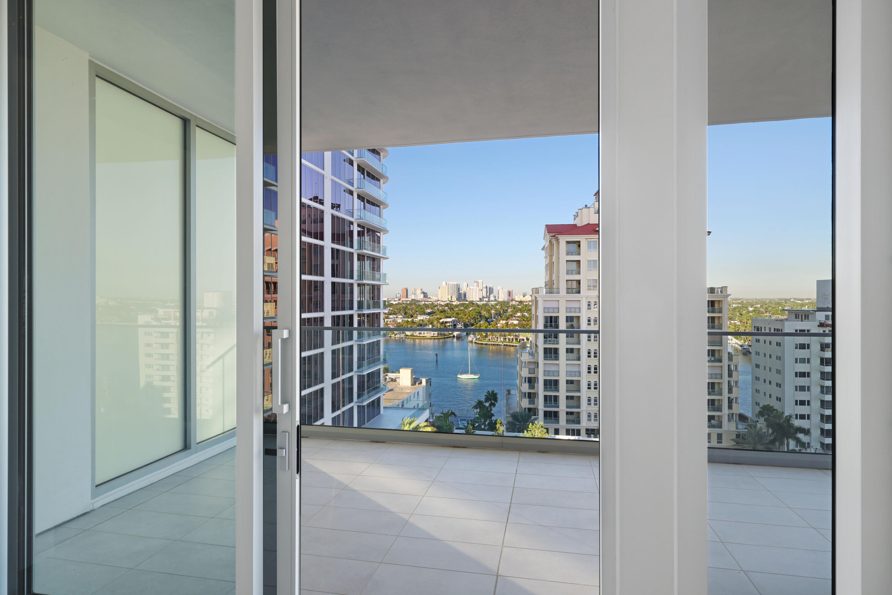 151 N Seabreeze Boulevard 903