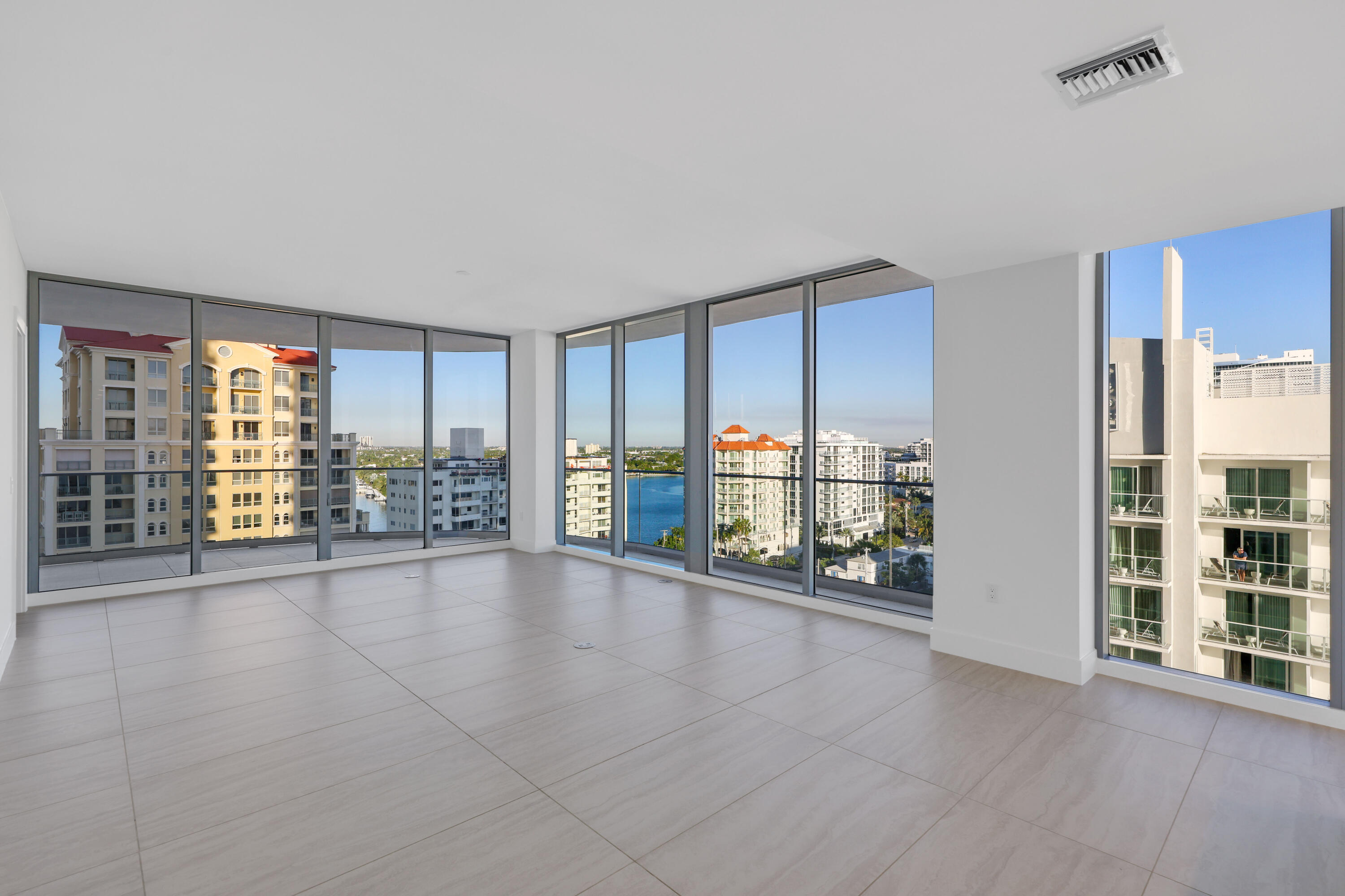 151 N Seabreeze Boulevard 903