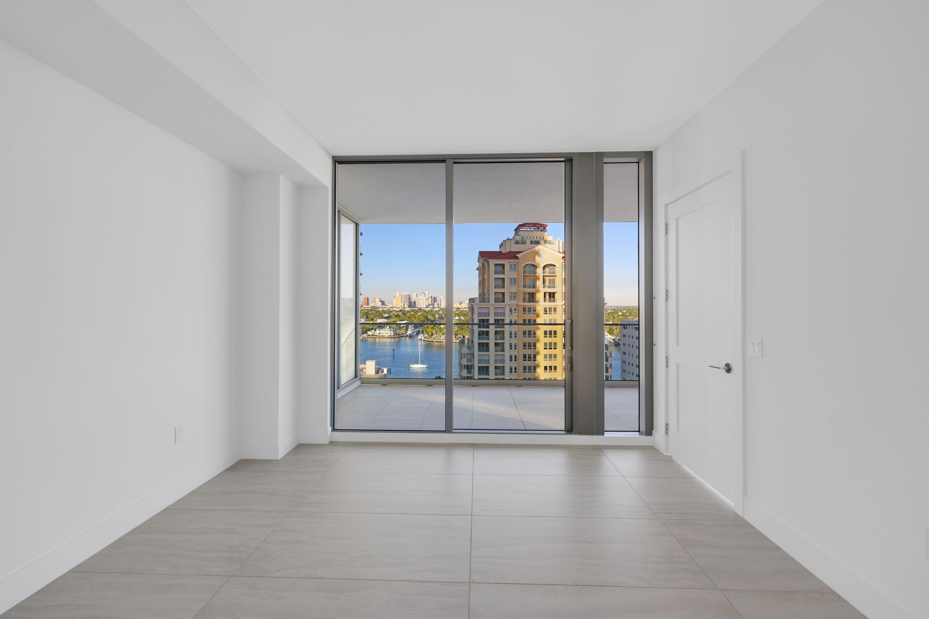151 N Seabreeze Boulevard 903