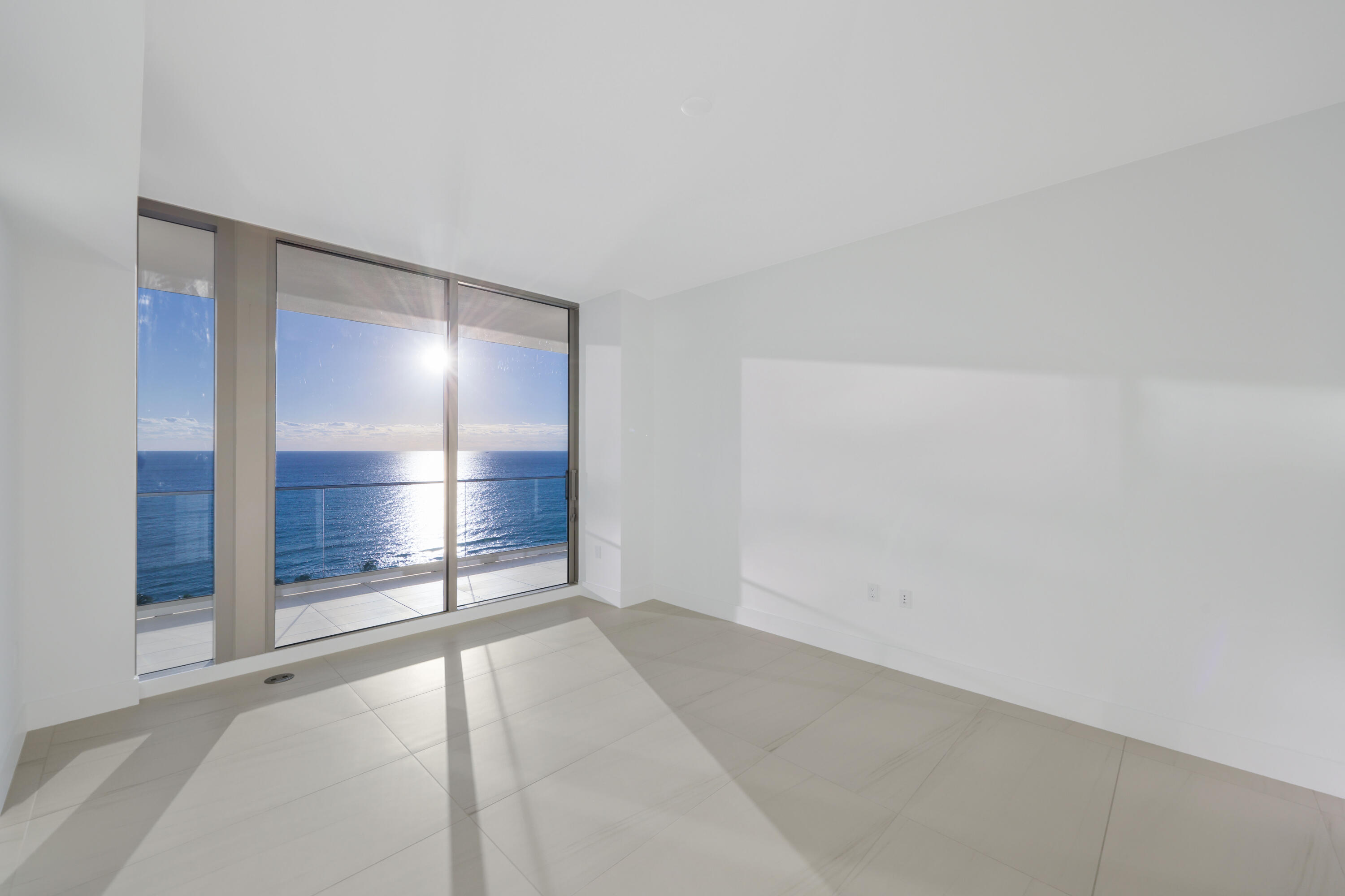 153 N Seabreeze Boulevard 1001