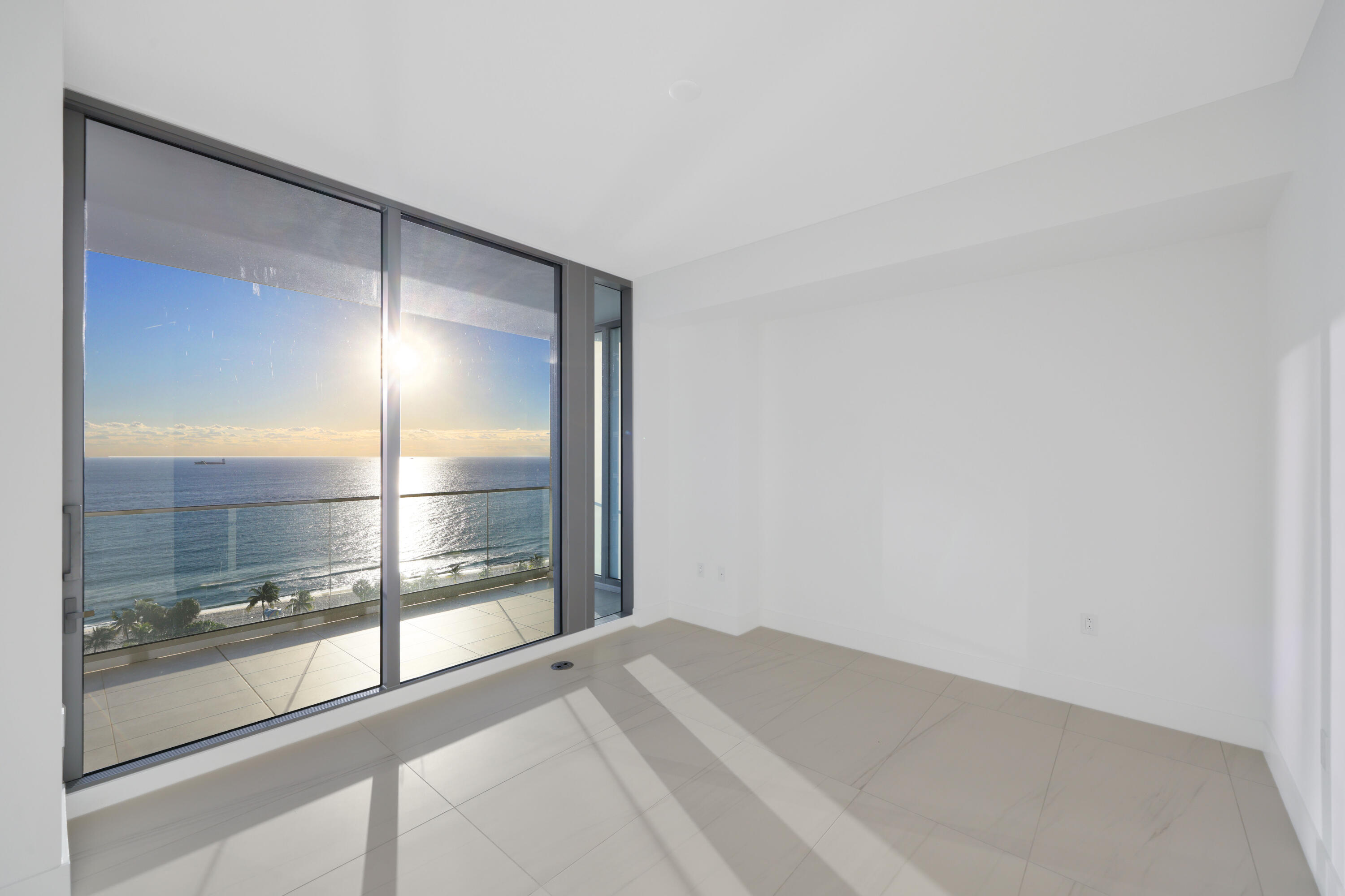 153 N Seabreeze Boulevard 1001