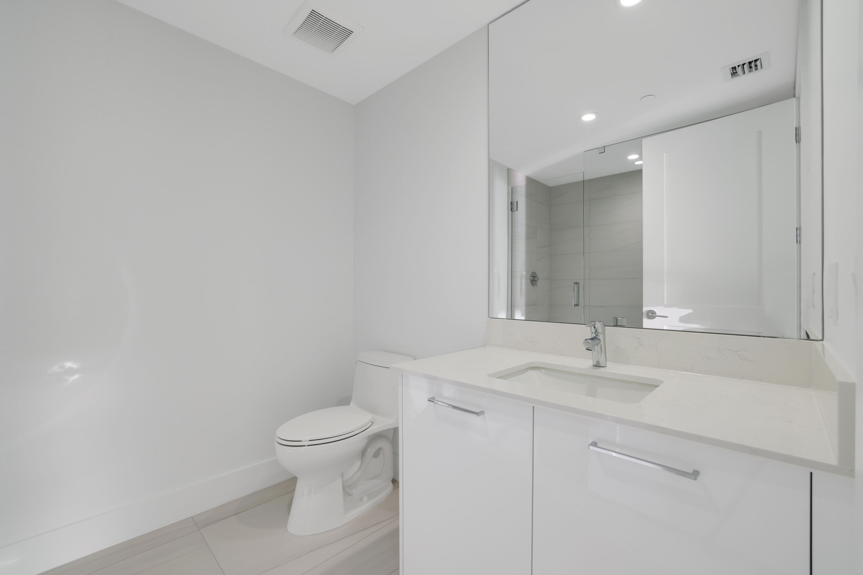 153 N Seabreeze Boulevard 1001