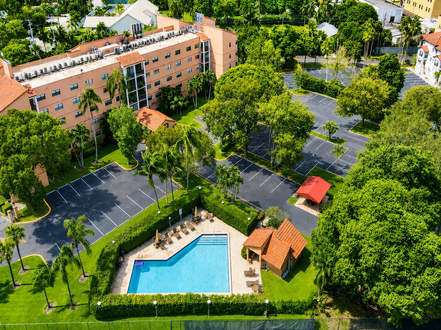 620 Tennis Club Drive 304