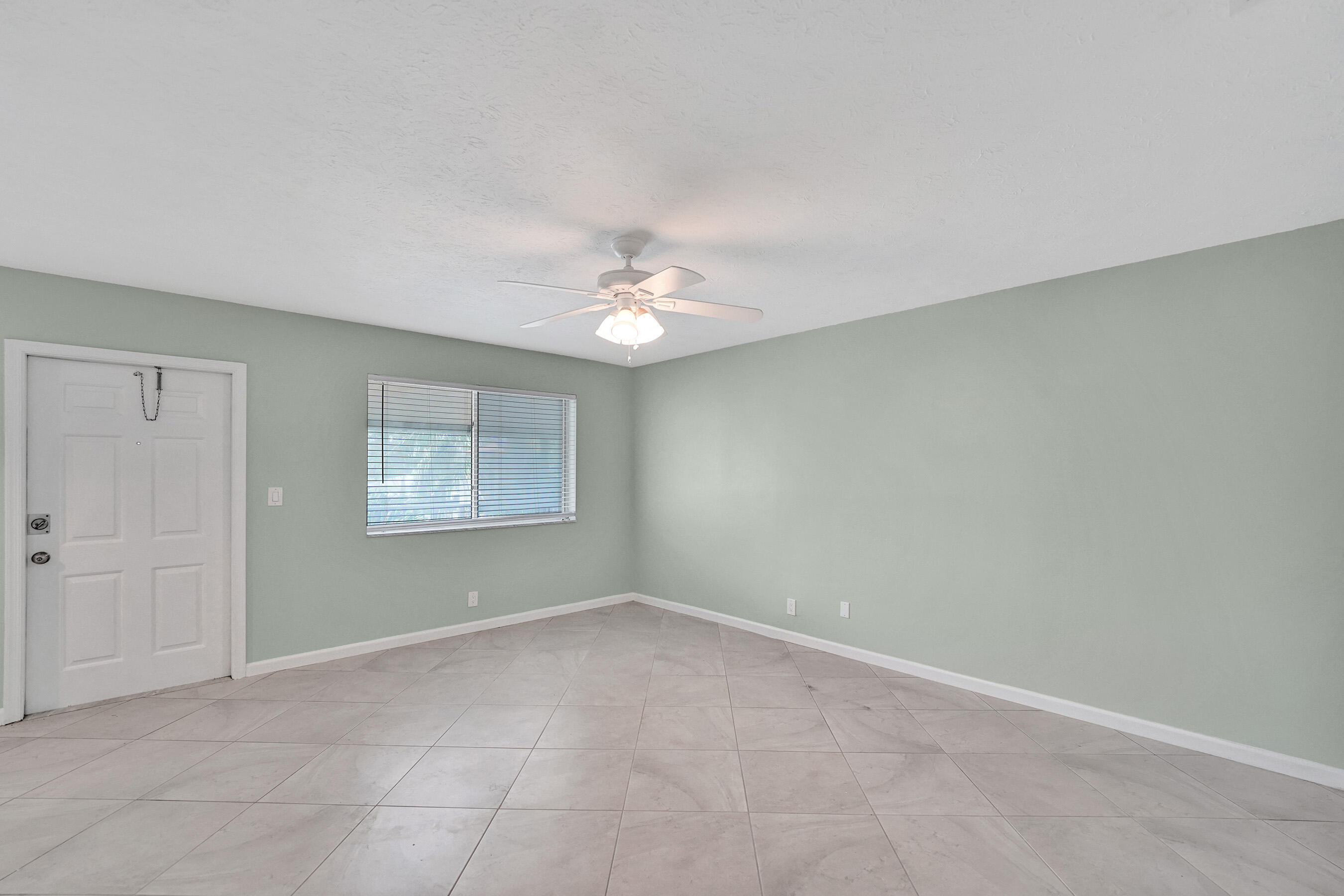 1250 Miami Road 11