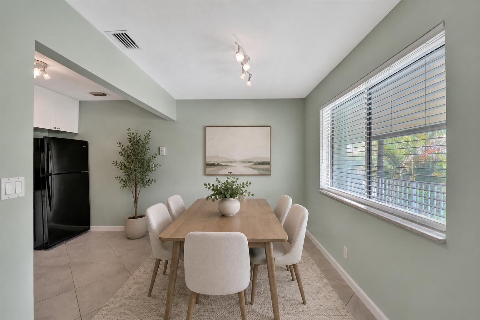 1250 Miami Road 11