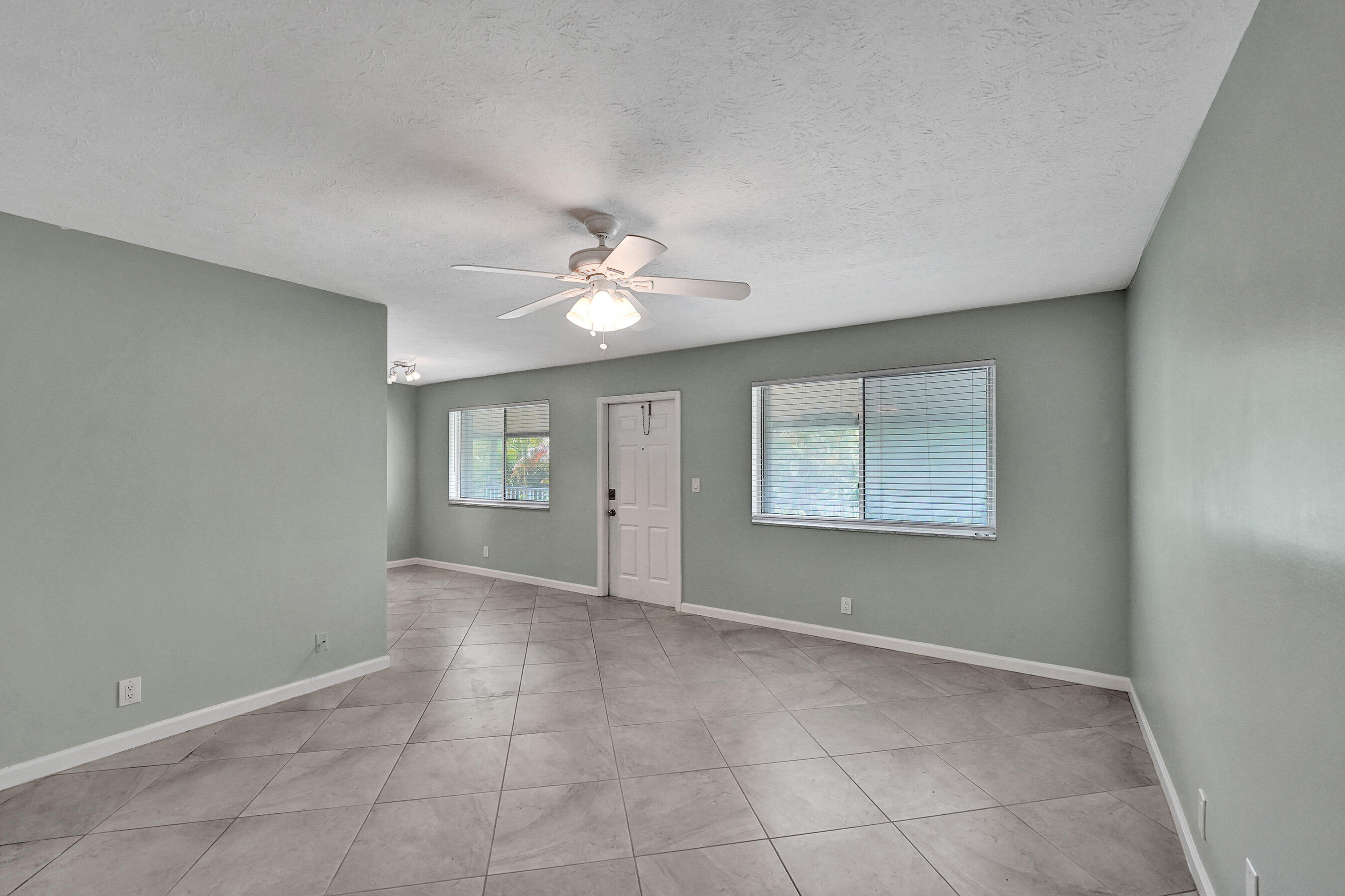 1250 Miami Road 11