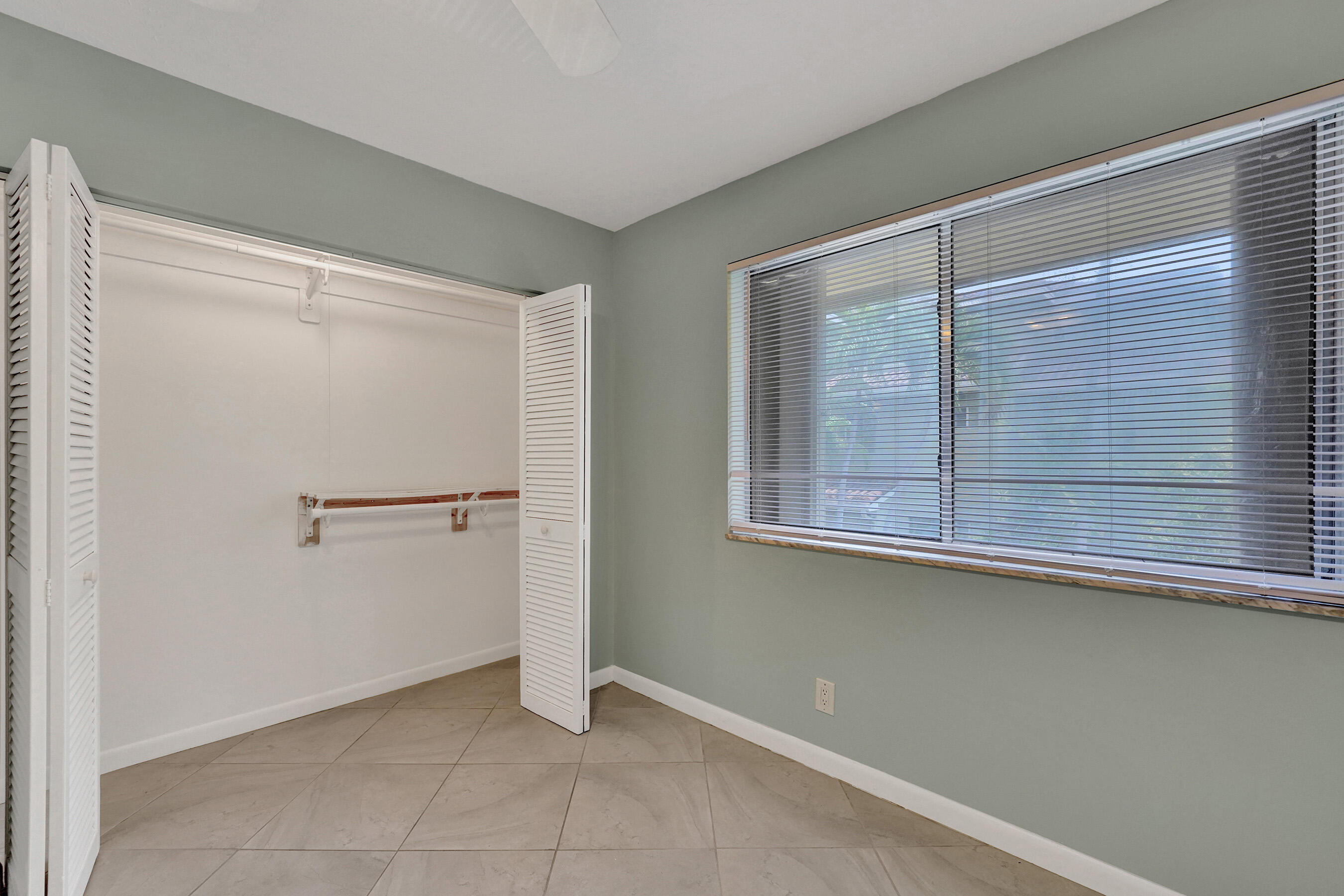 1250 Miami Road 11