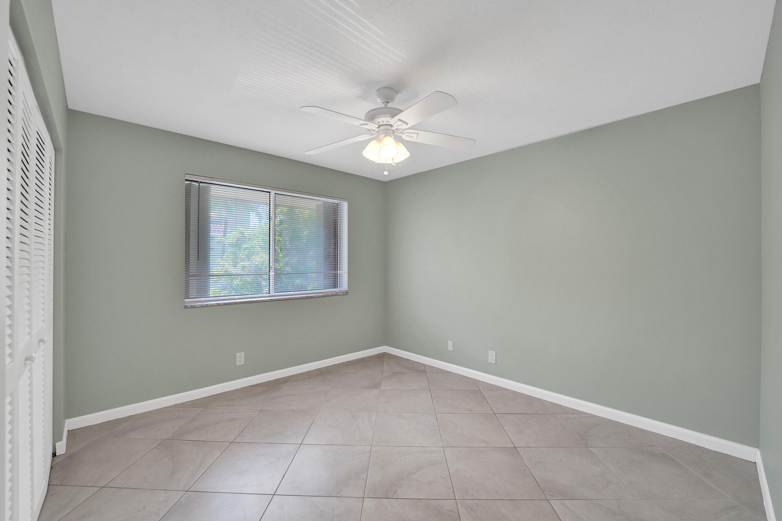 1250 Miami Road 11