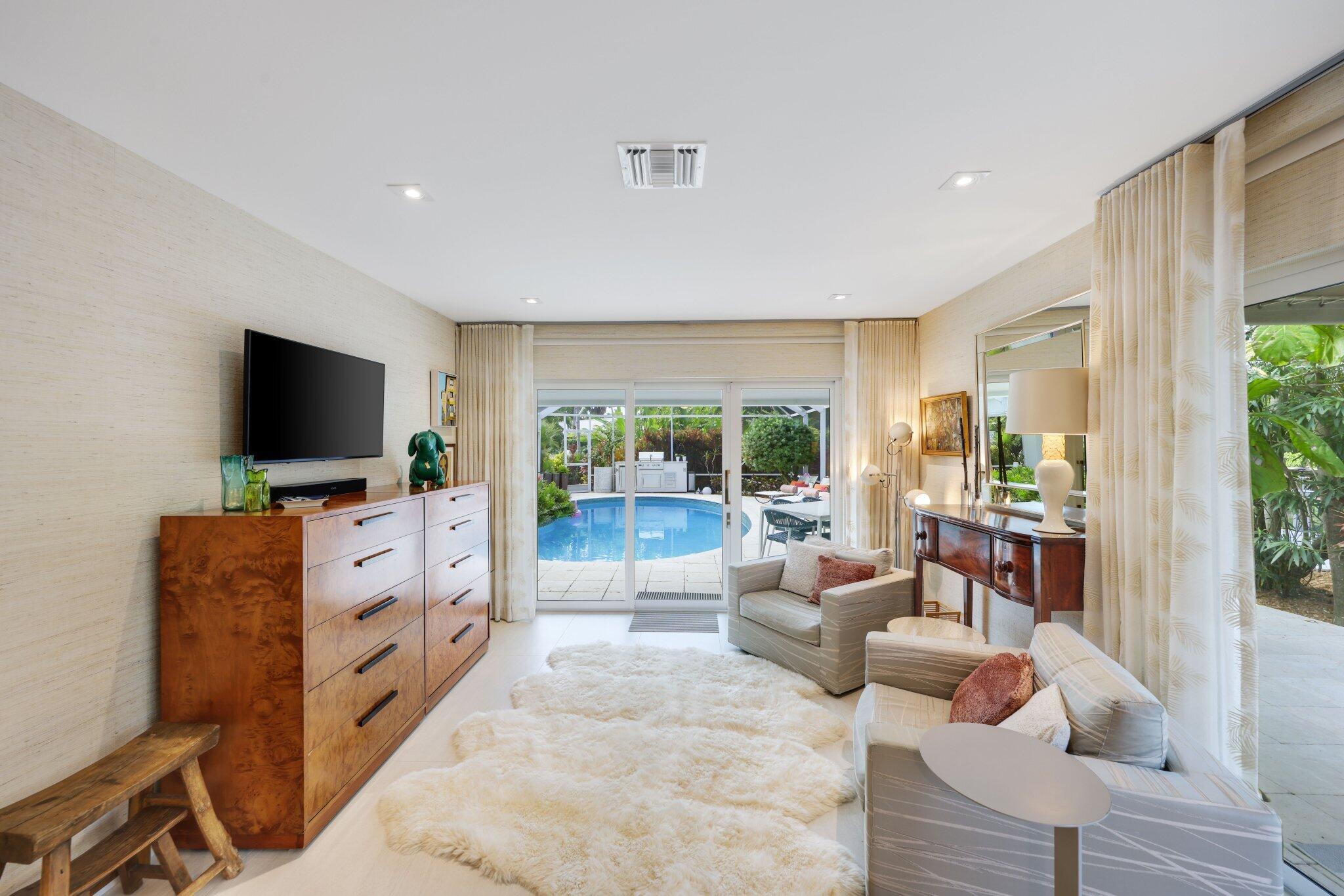 2124 Coral Shores Drive