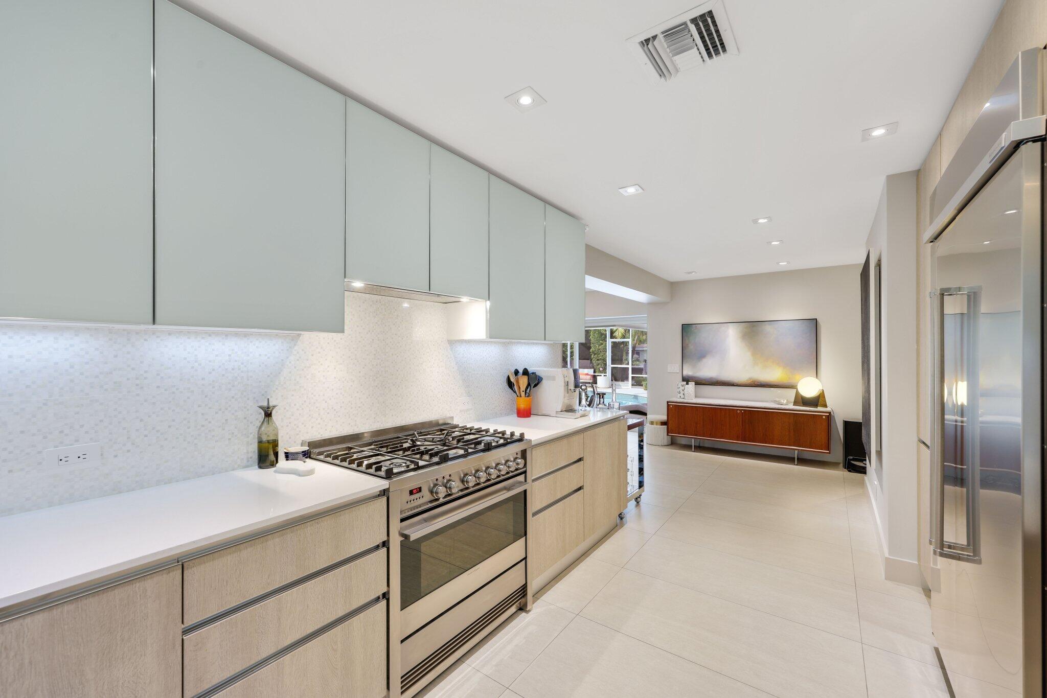 2124 Coral Shores Drive