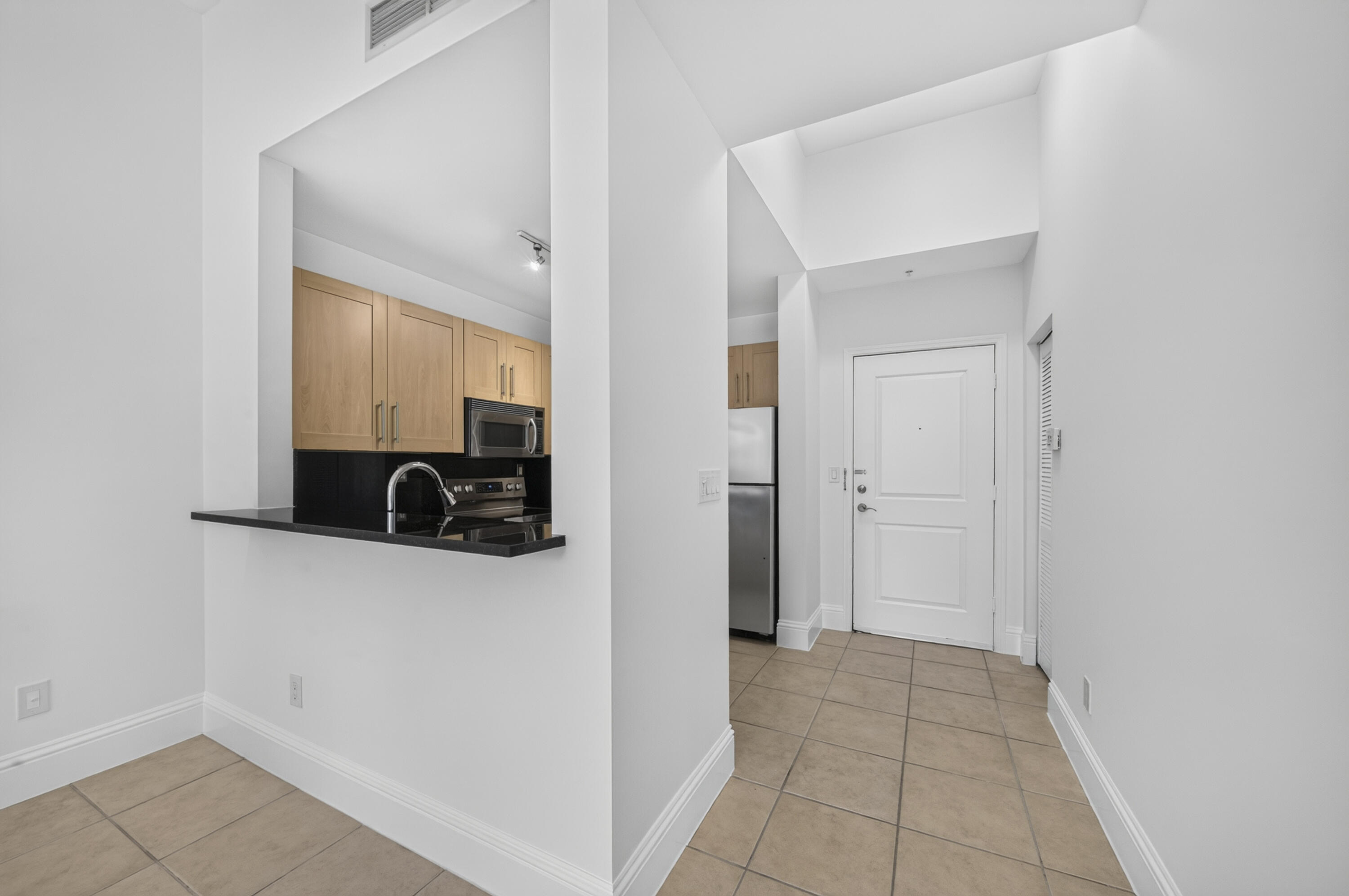 511 SE 5 Avenue 2523