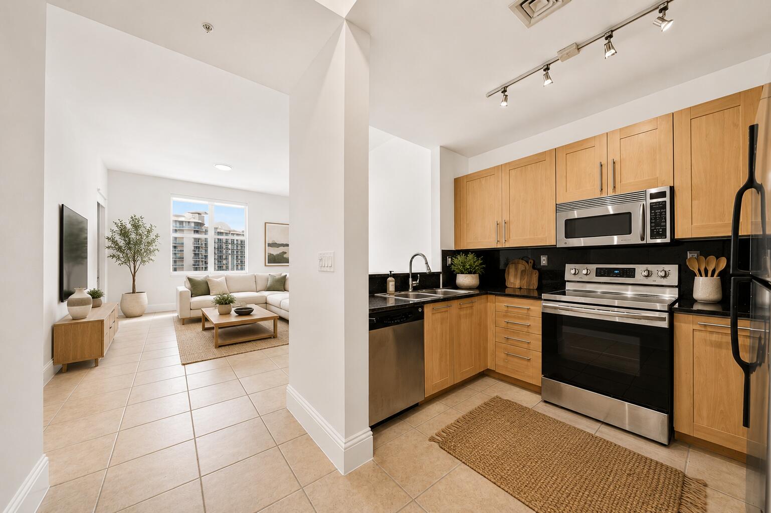 511 SE 5 Avenue 2523