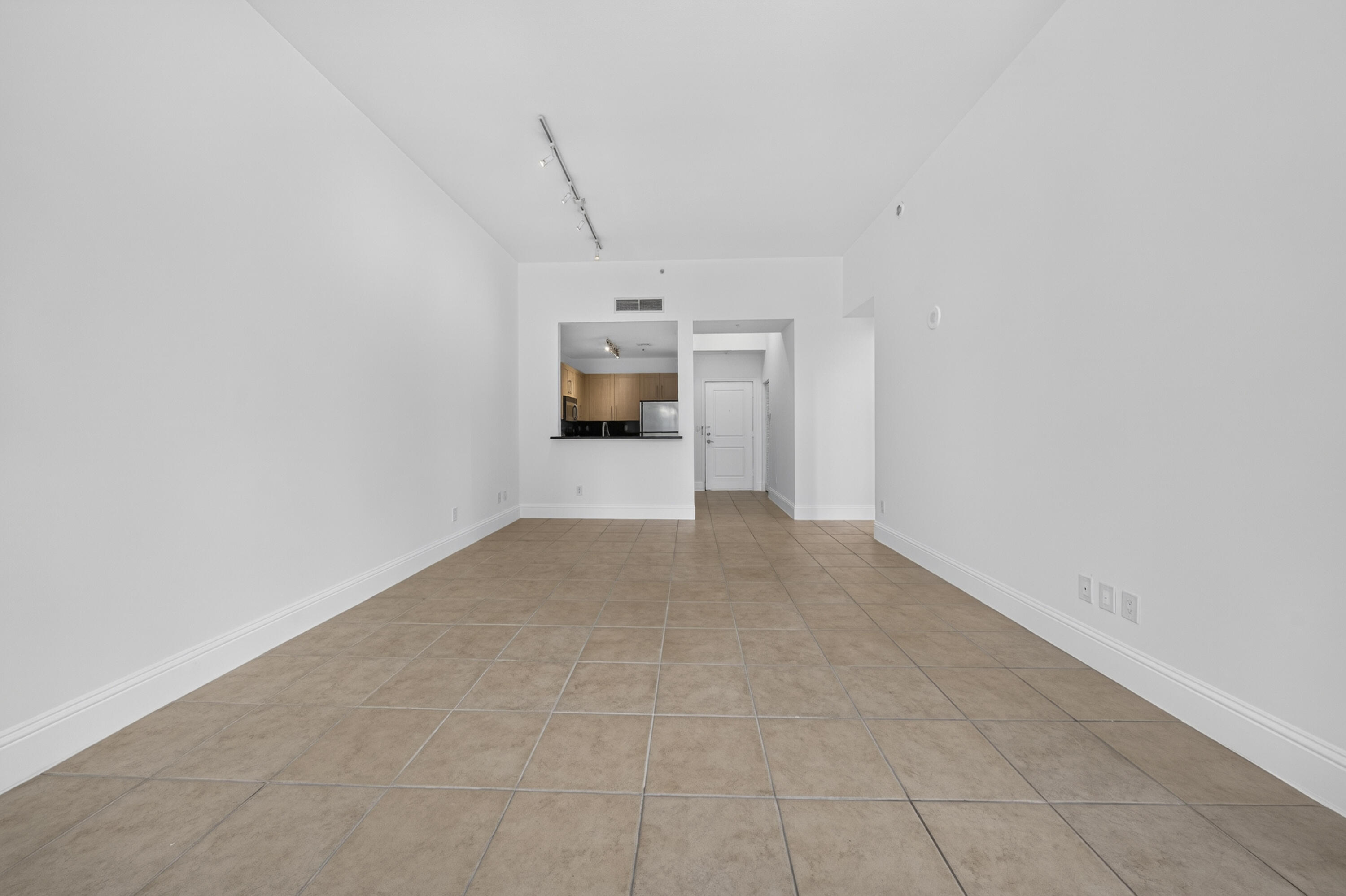 511 SE 5 Avenue 2523