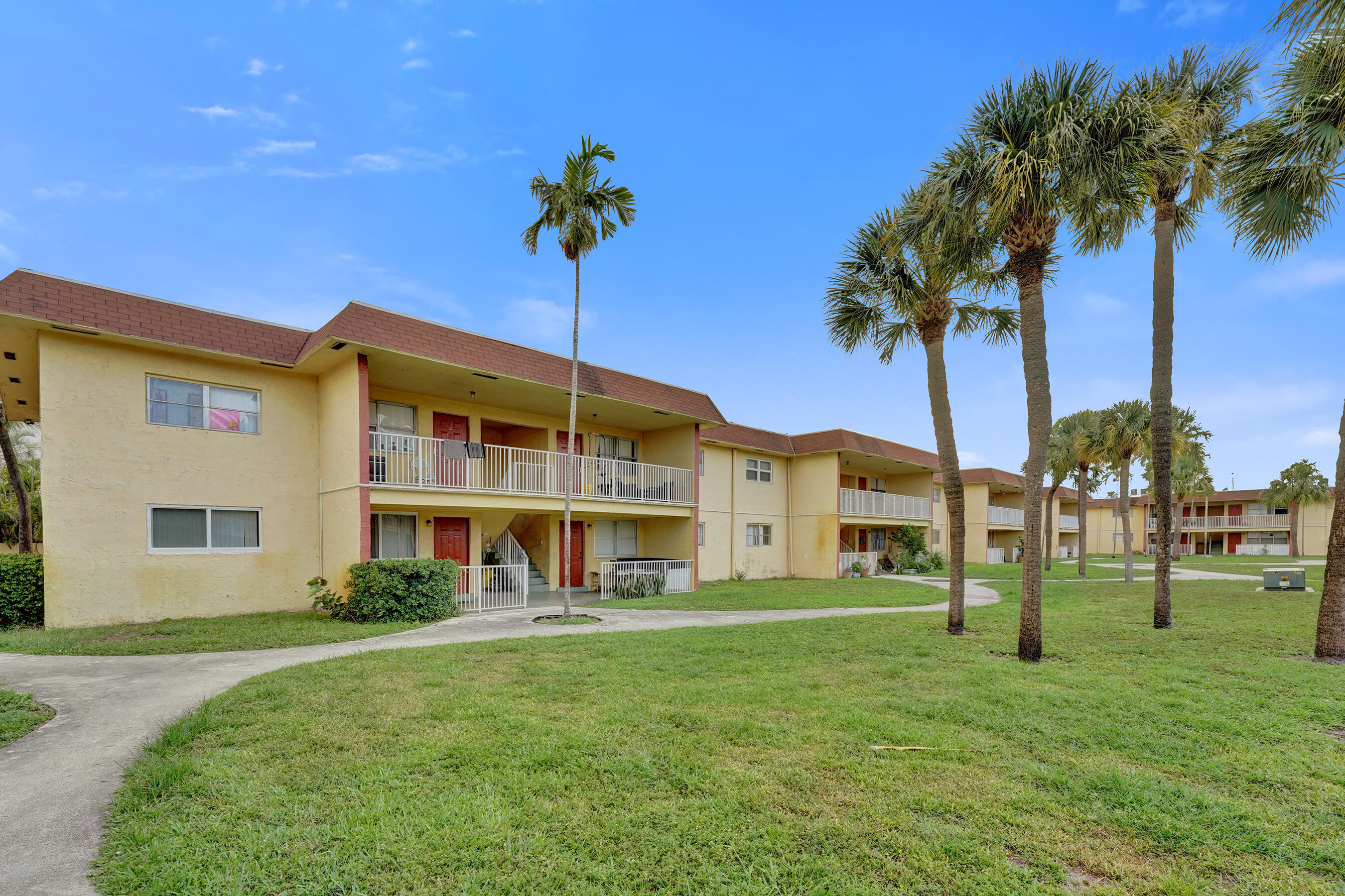 850 E Commercial Boulevard 250f