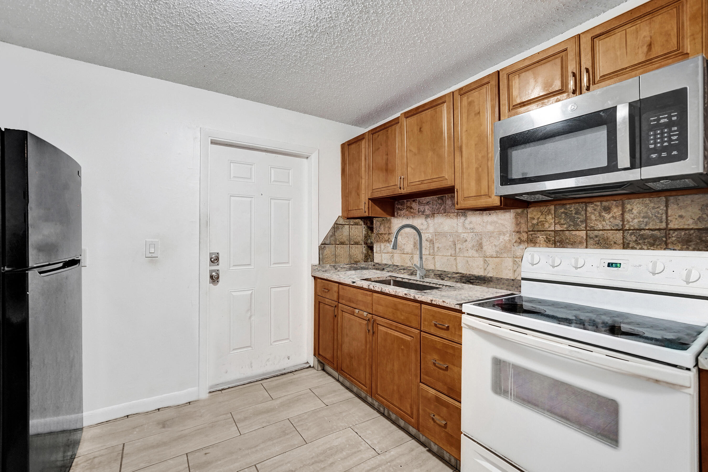 850 E Commercial Boulevard 250f