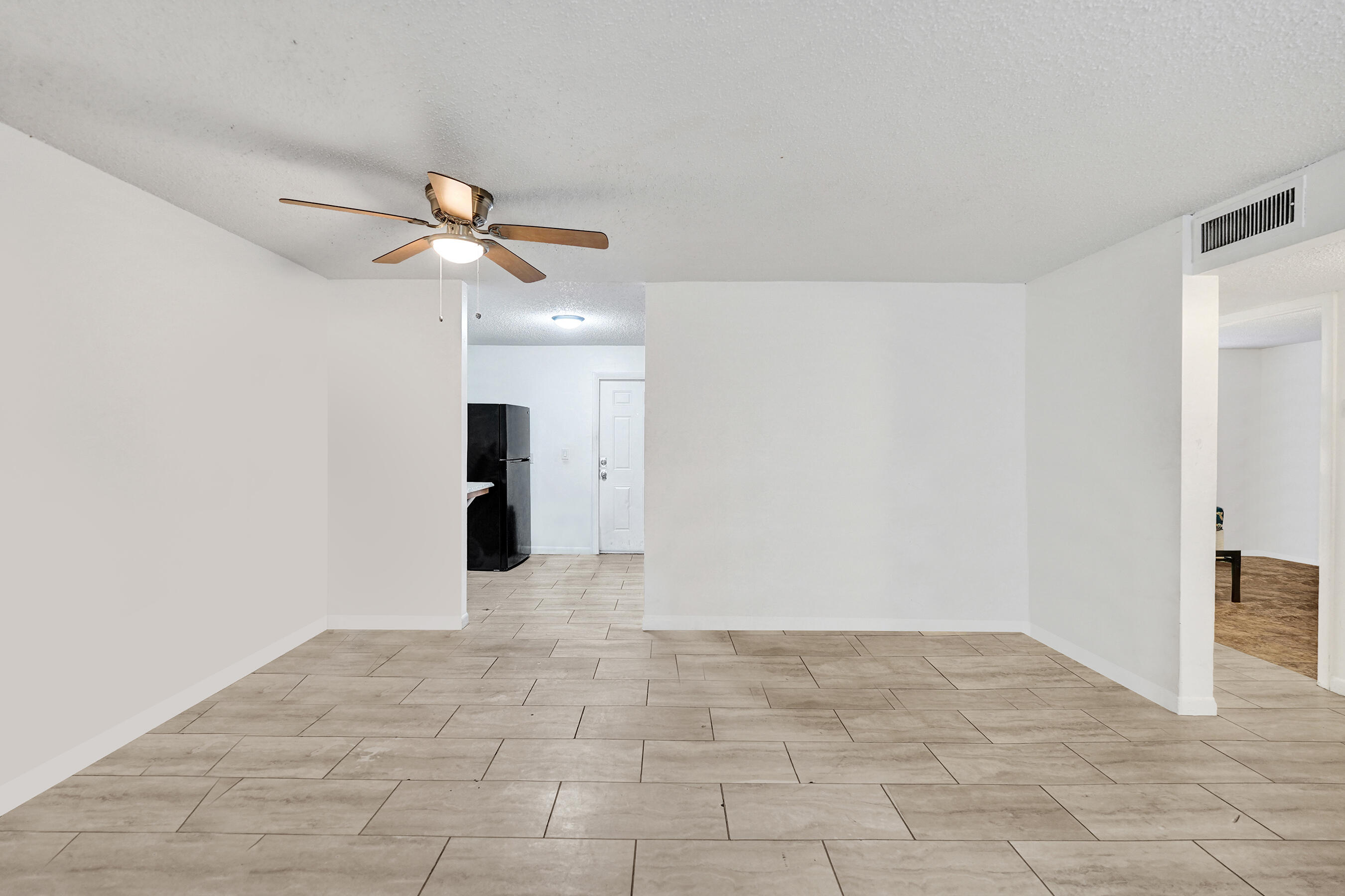 850 E Commercial Boulevard 250f