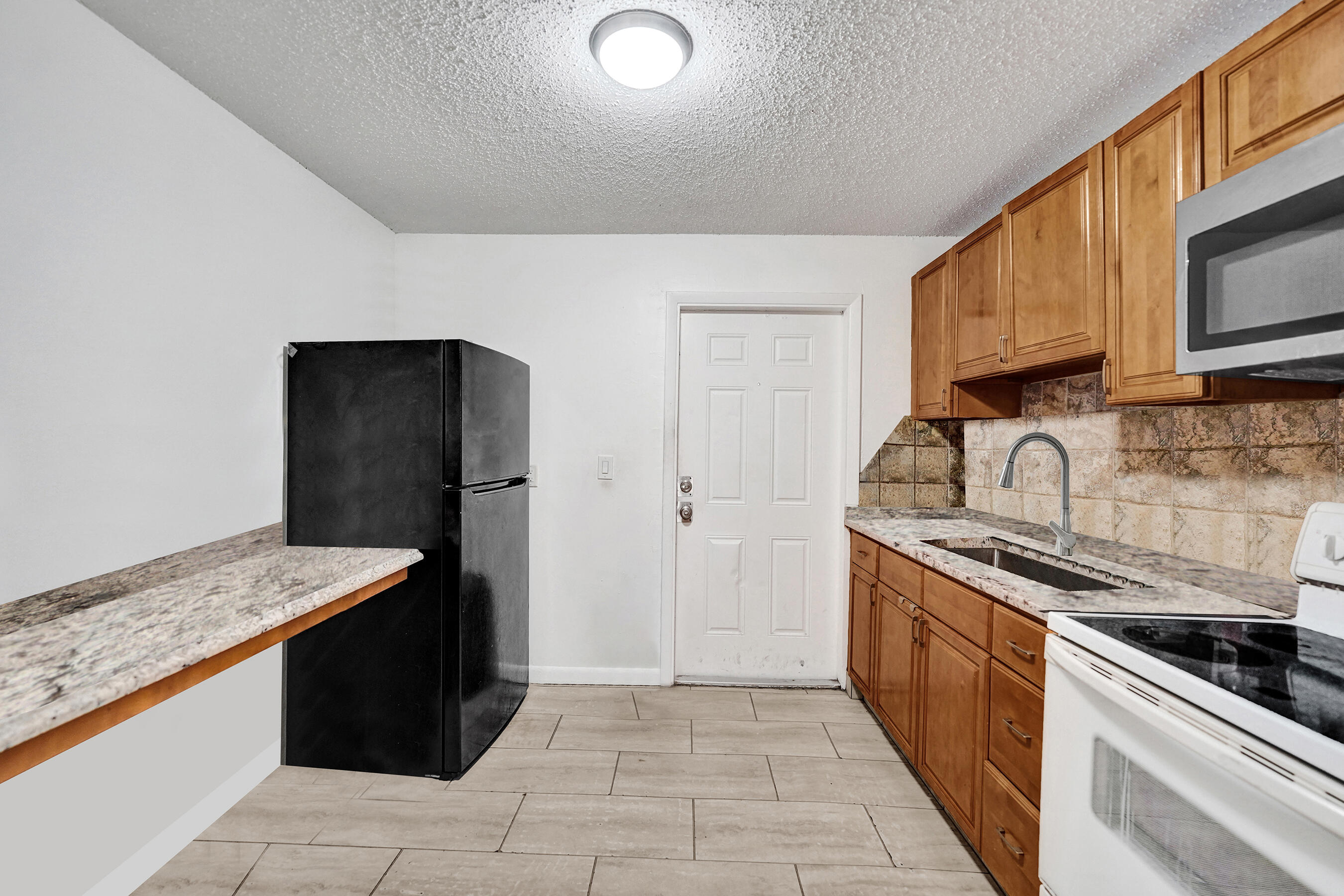 850 E Commercial Boulevard 250f