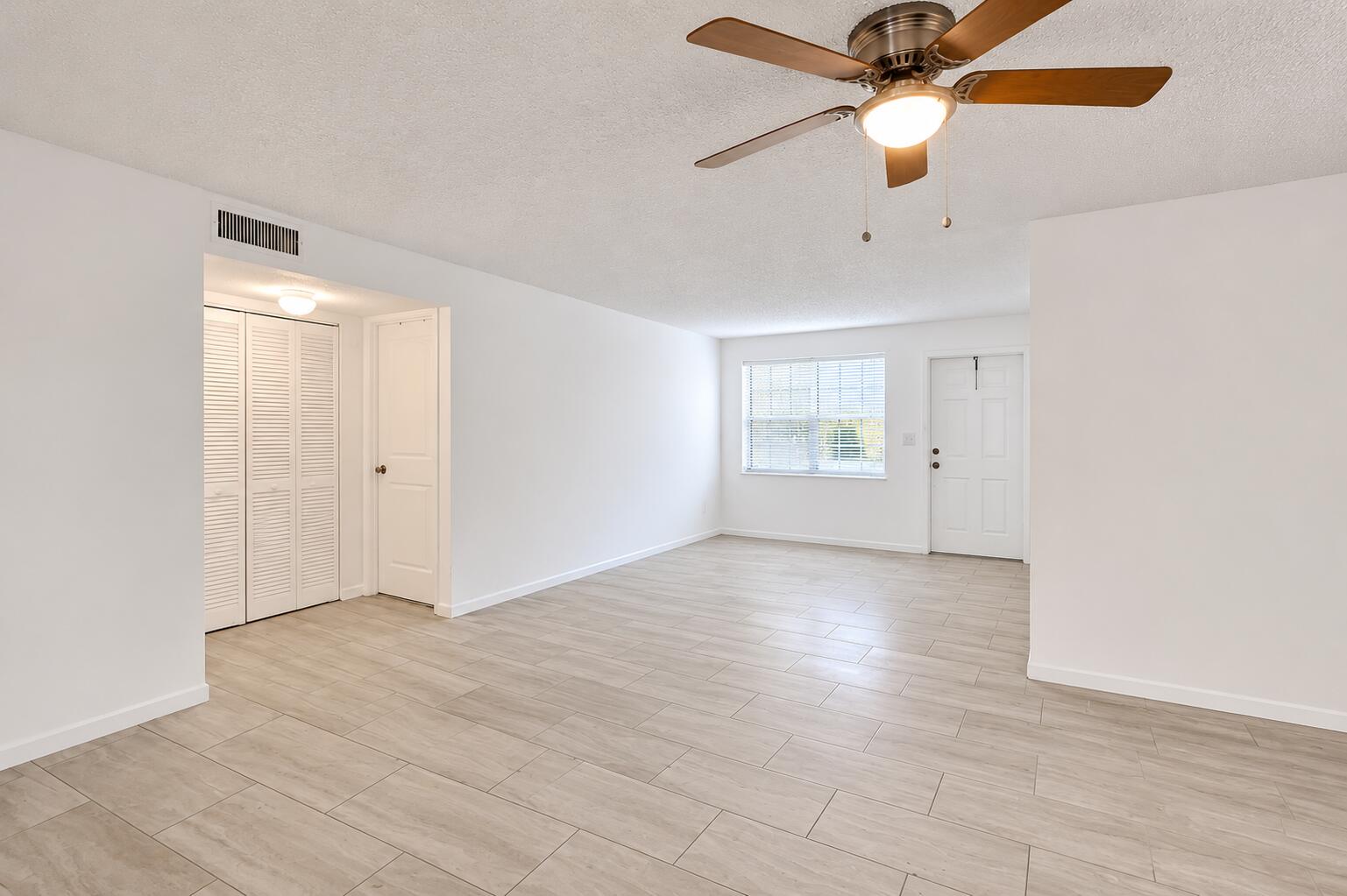 850 E Commercial Boulevard 250f