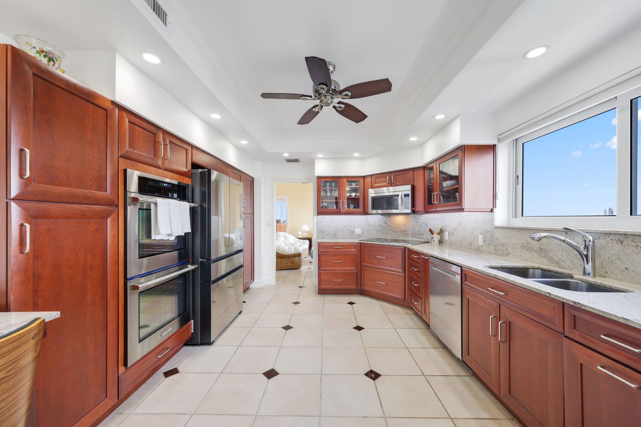 333 SUNSET Drive 501