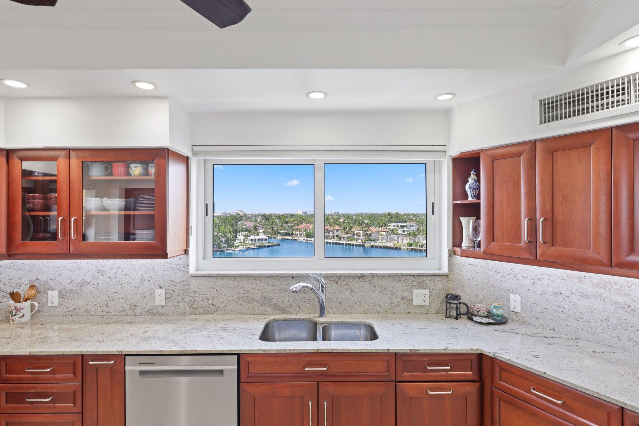 333 SUNSET Drive 501
