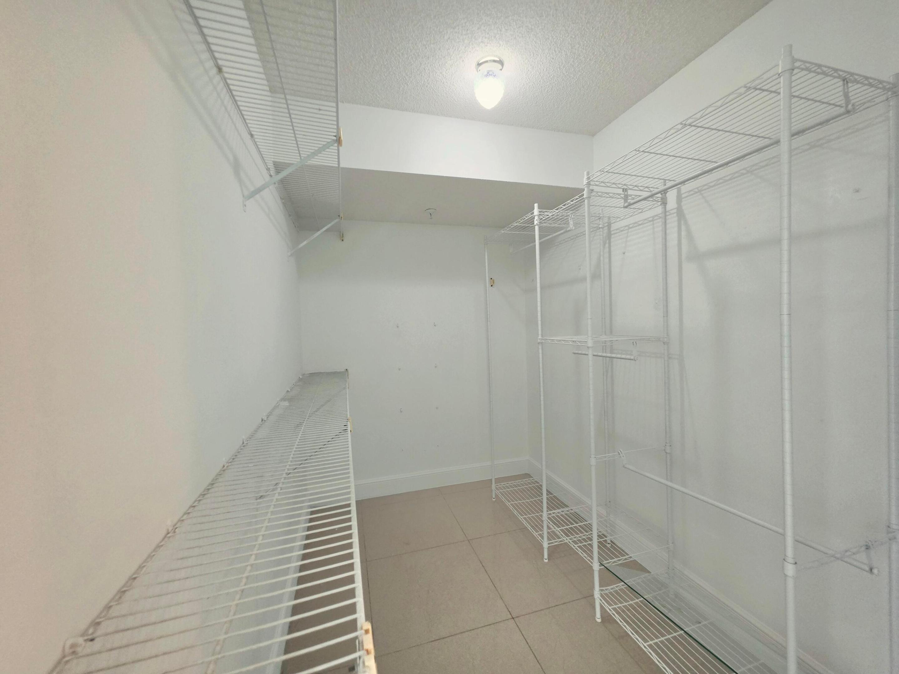 2112 S CYPRESS BEND Drive 707