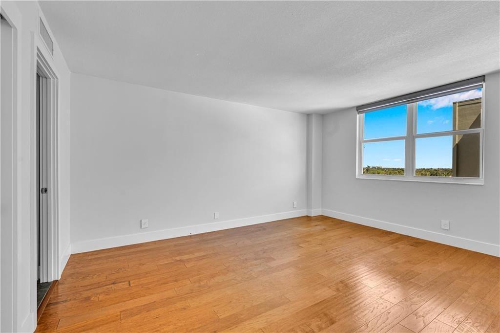 1900 S OCEAN Boulevard 6J, Lauderdale-By-The-Sea Unit: 6J