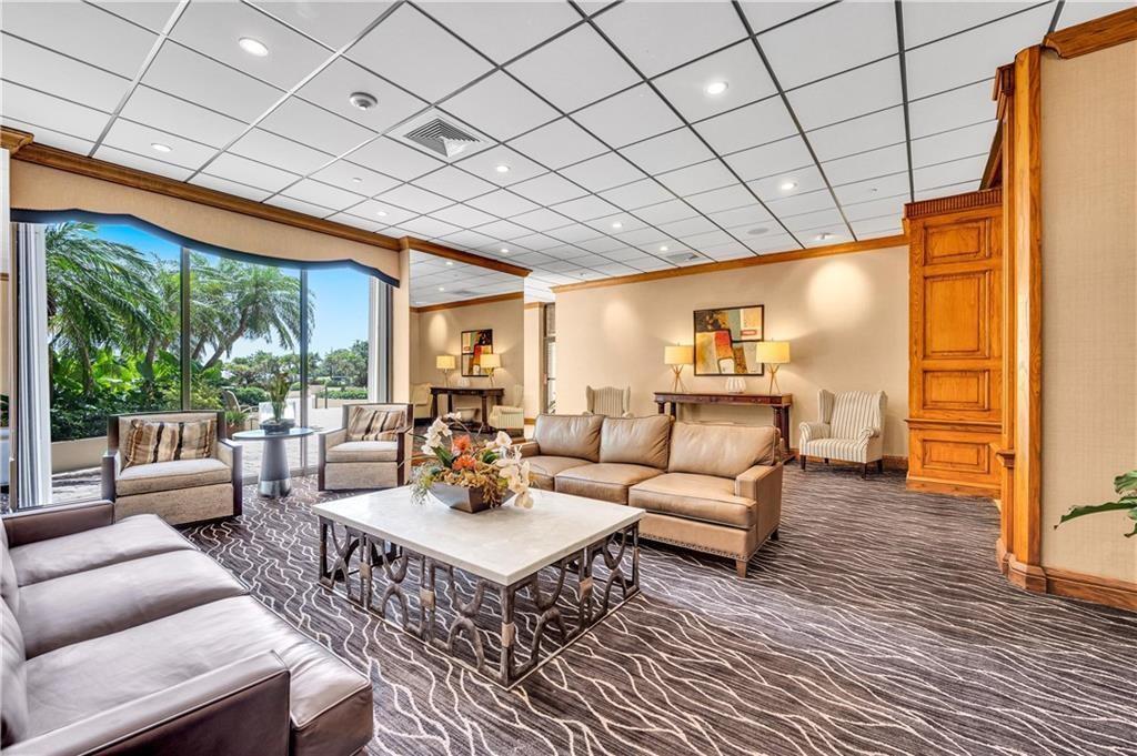1900 S OCEAN Boulevard 6J, Lauderdale-By-The-Sea Unit: 6J