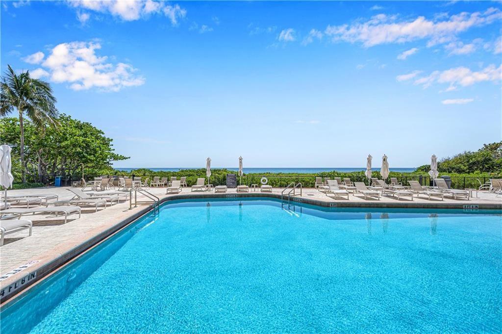 1900 S OCEAN Boulevard 6J, Lauderdale-By-The-Sea Unit: 6J