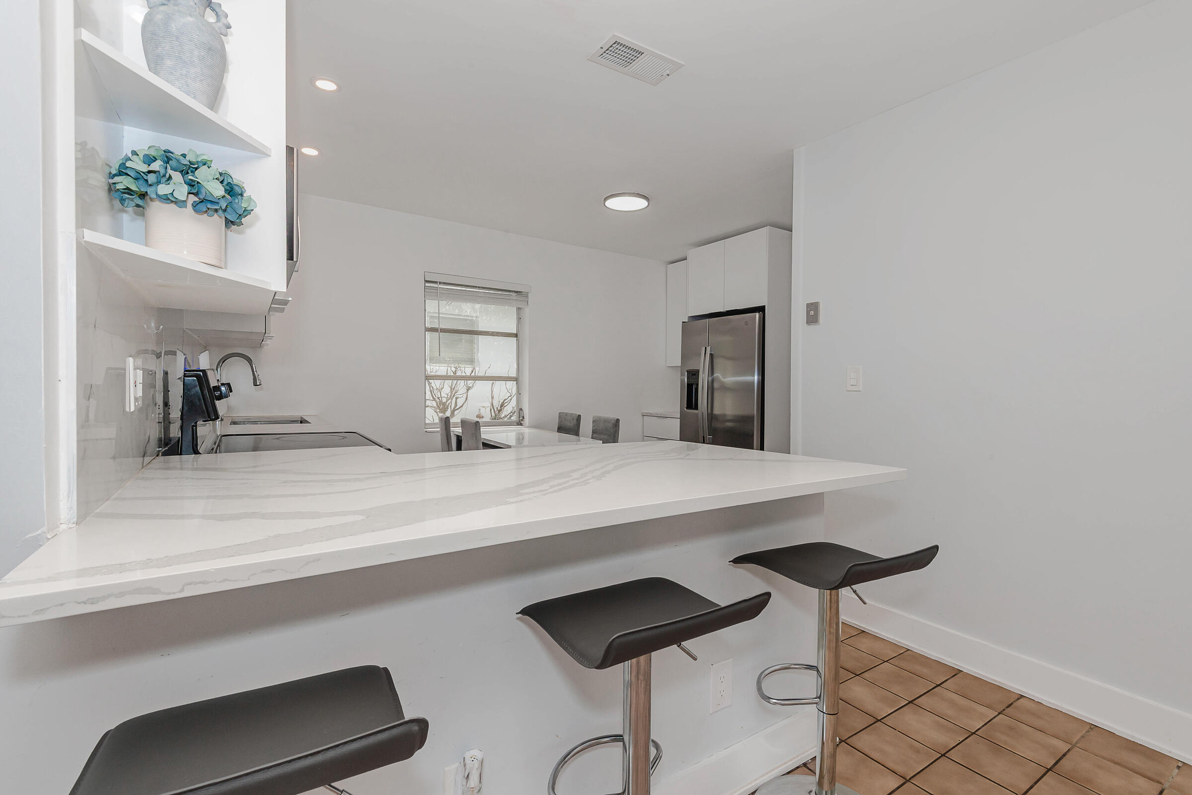 2275 SE 6th Street Unit 2