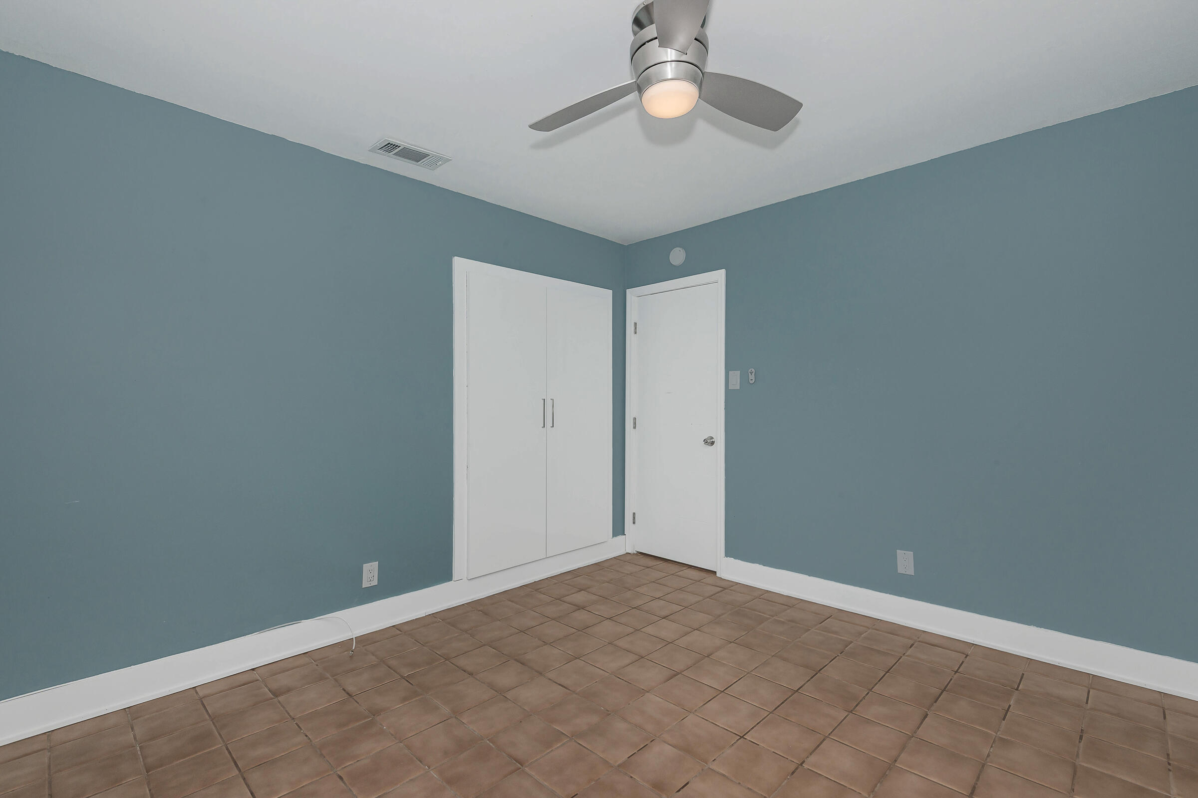 2275 SE 6th Street Unit 2
