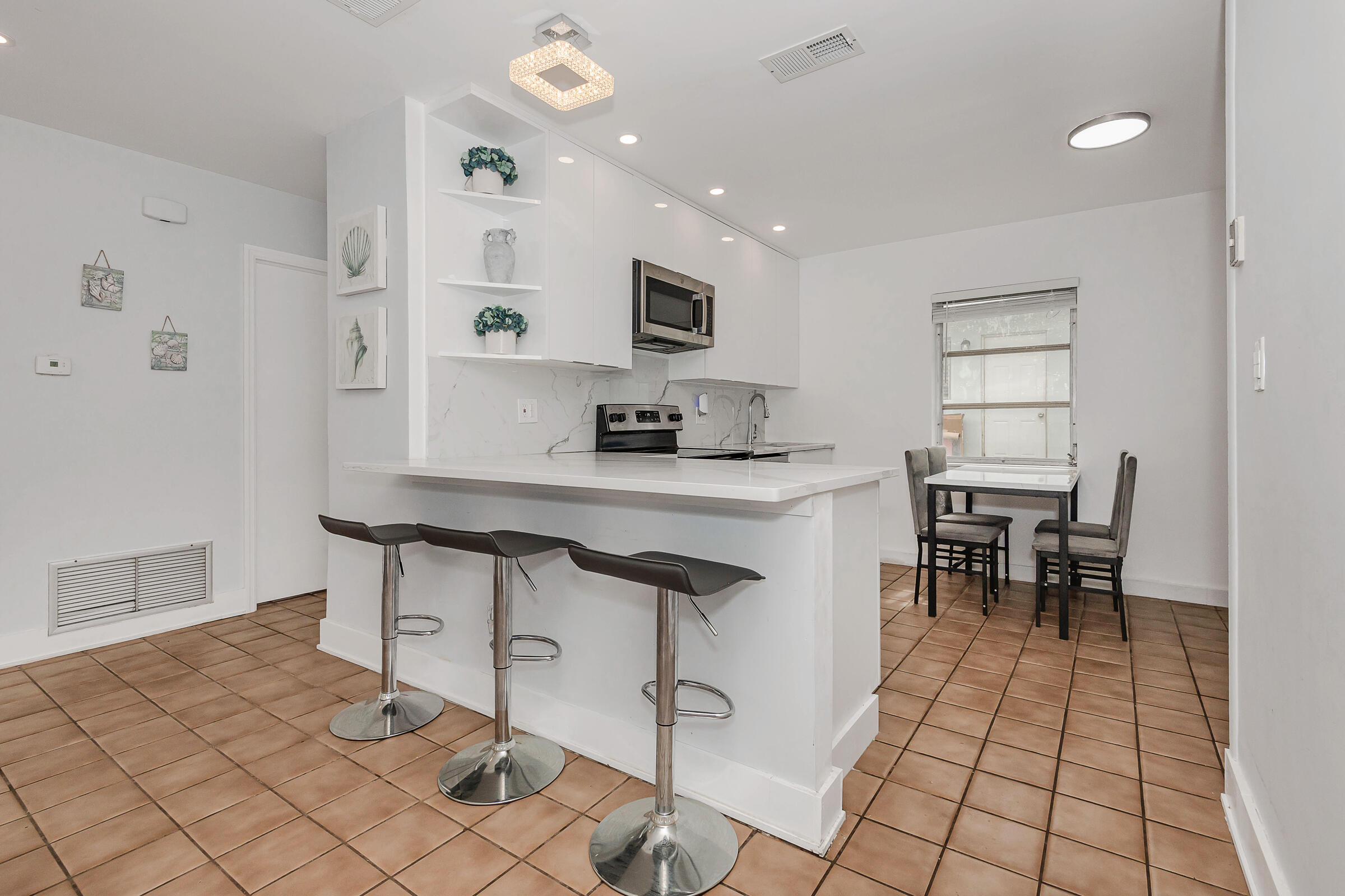 2275 SE 6th Street Unit 2