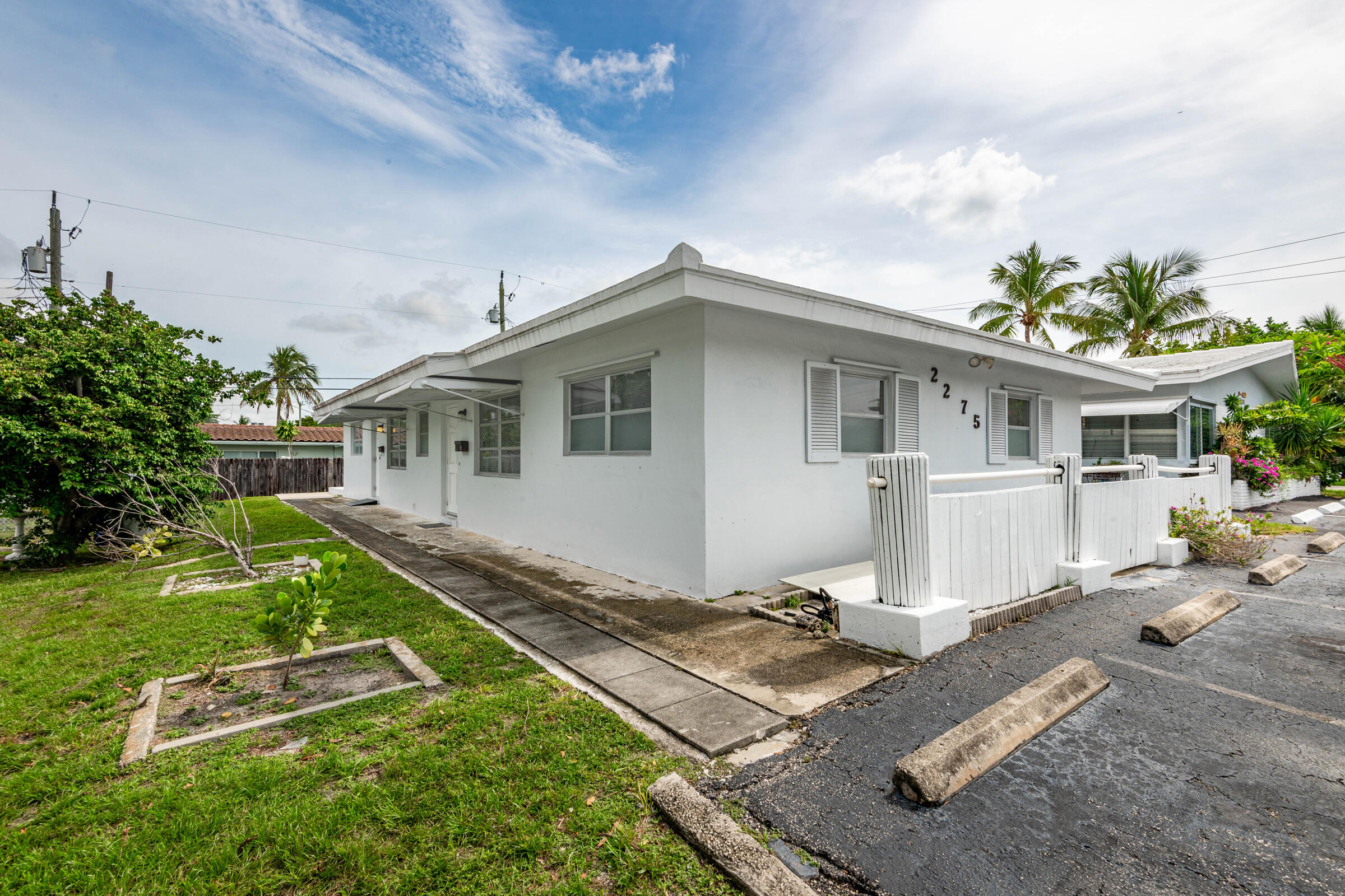 2275 SE 6th Street Unit 2