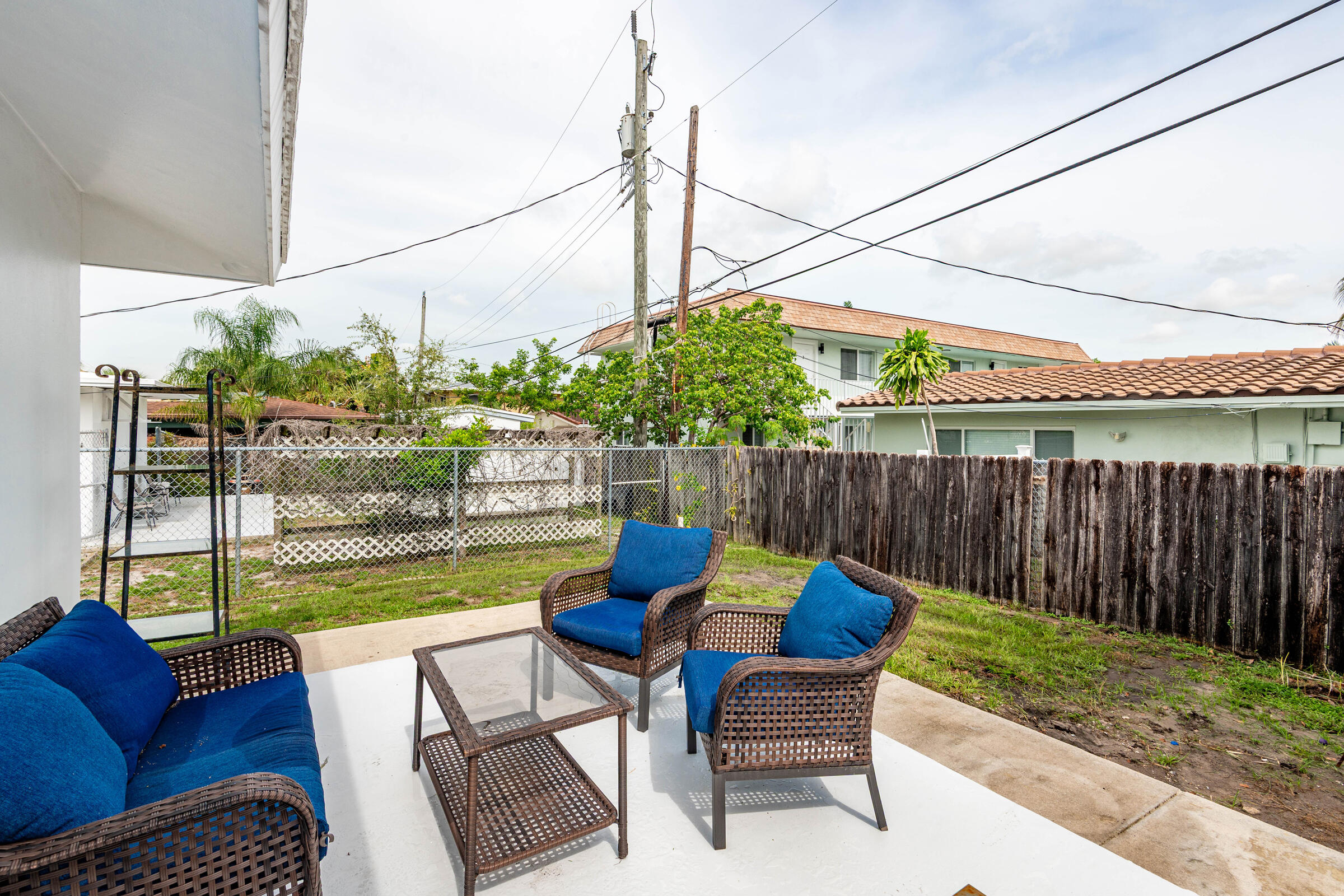 2275 SE 6th Street Unit 2