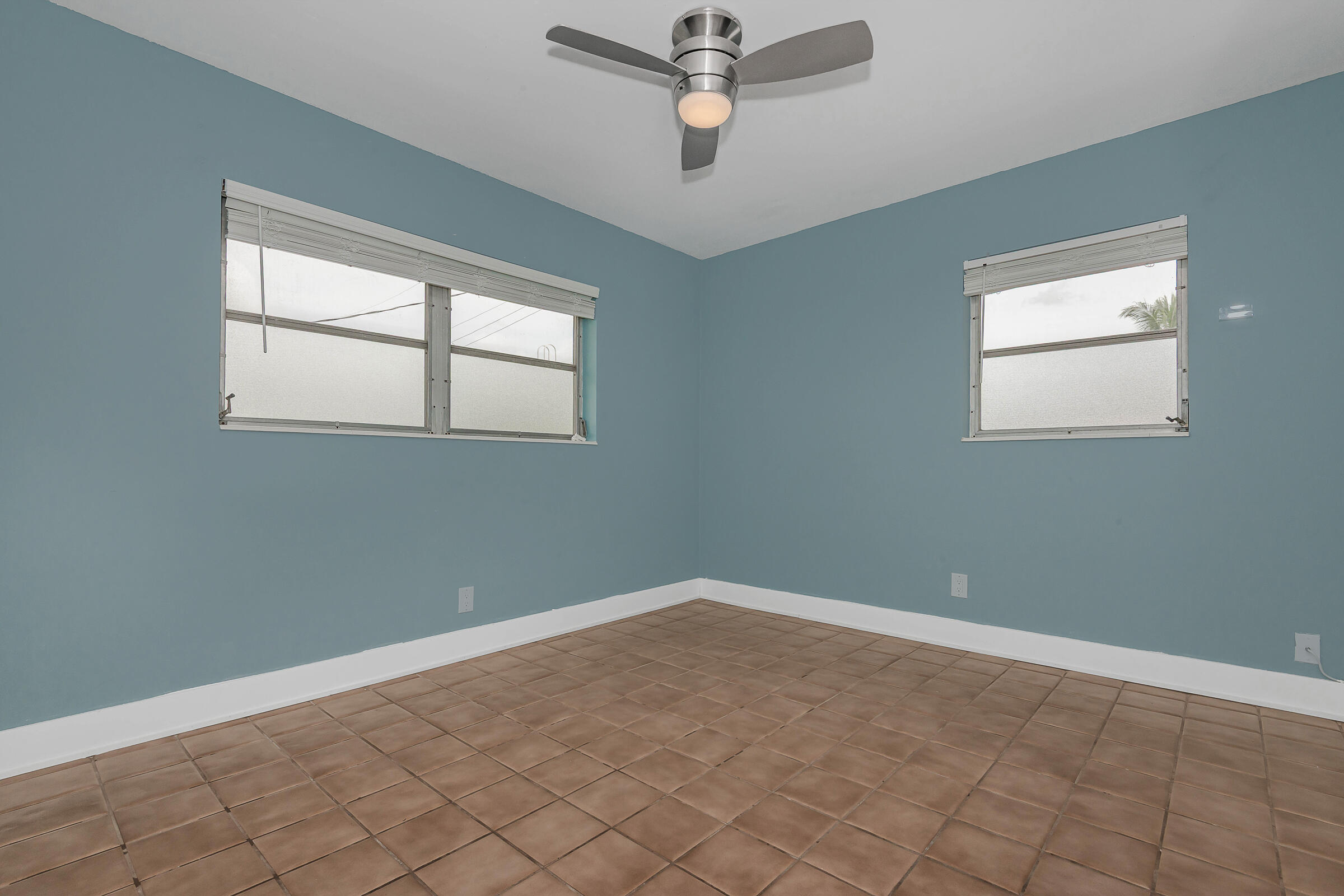 2275 SE 6th Street Unit 2