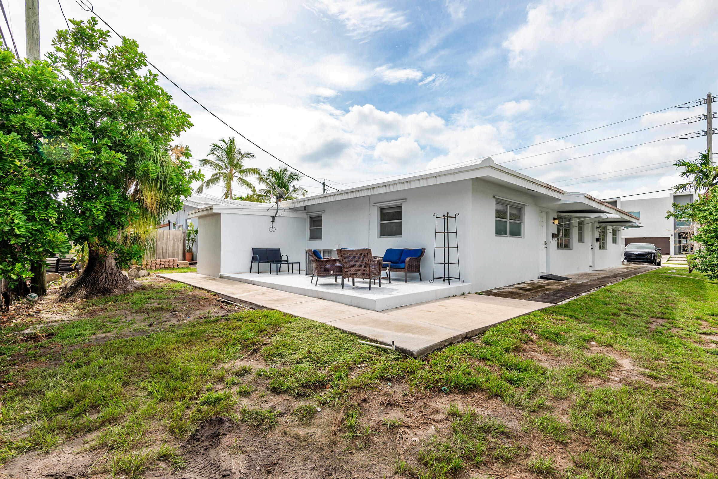 2275 SE 6th Street Unit 2