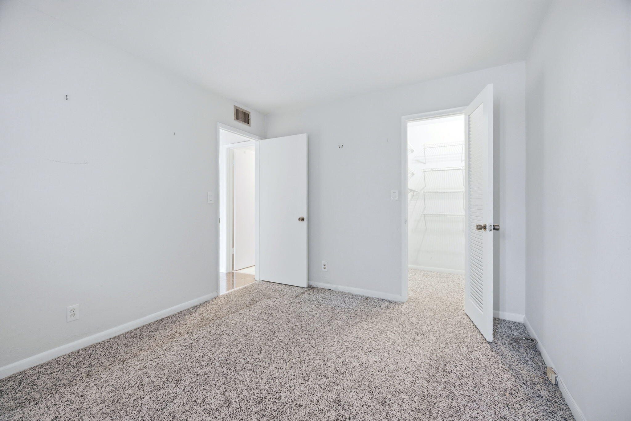 4502 N Federal Highway
