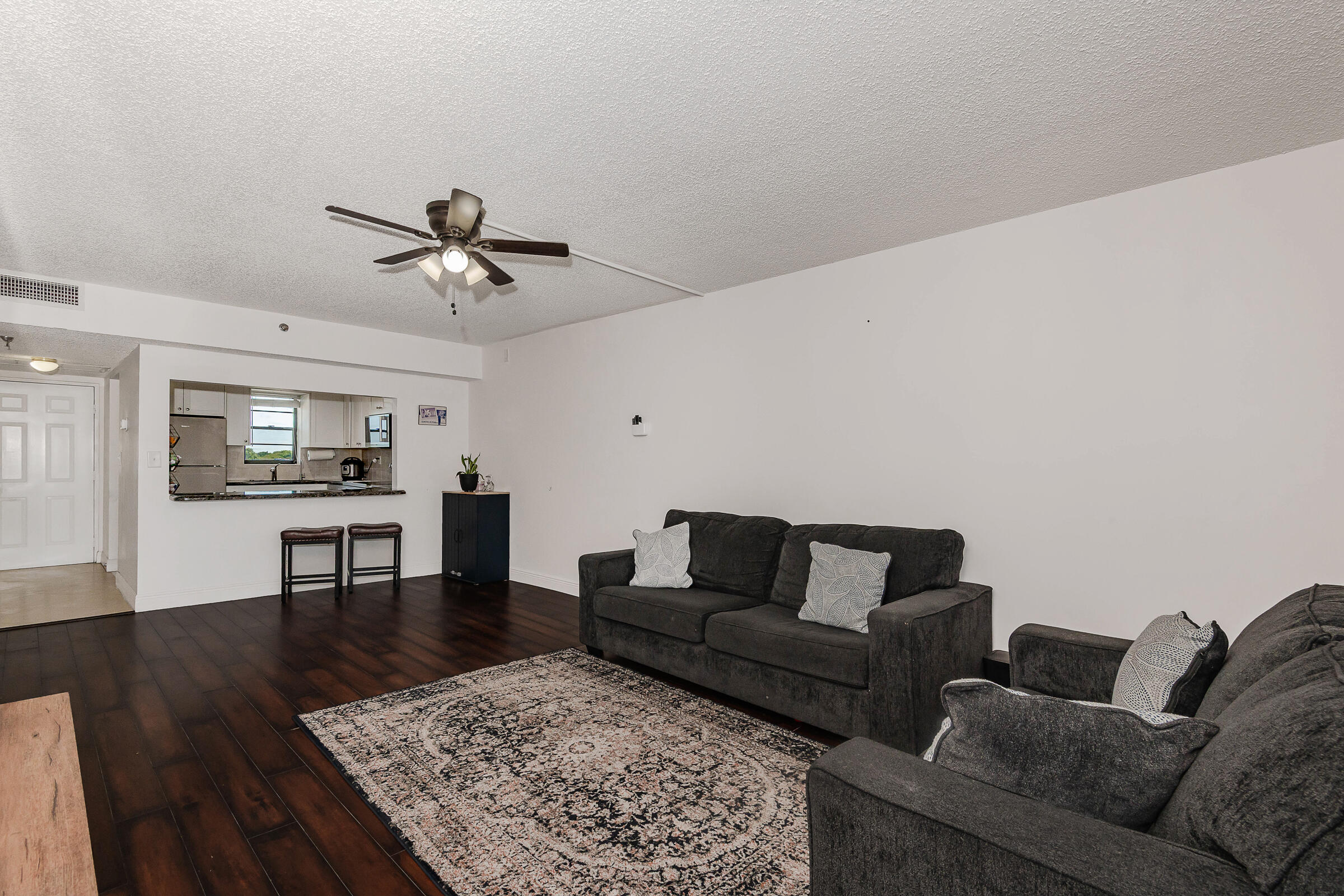 9235 SW 8th Street 502