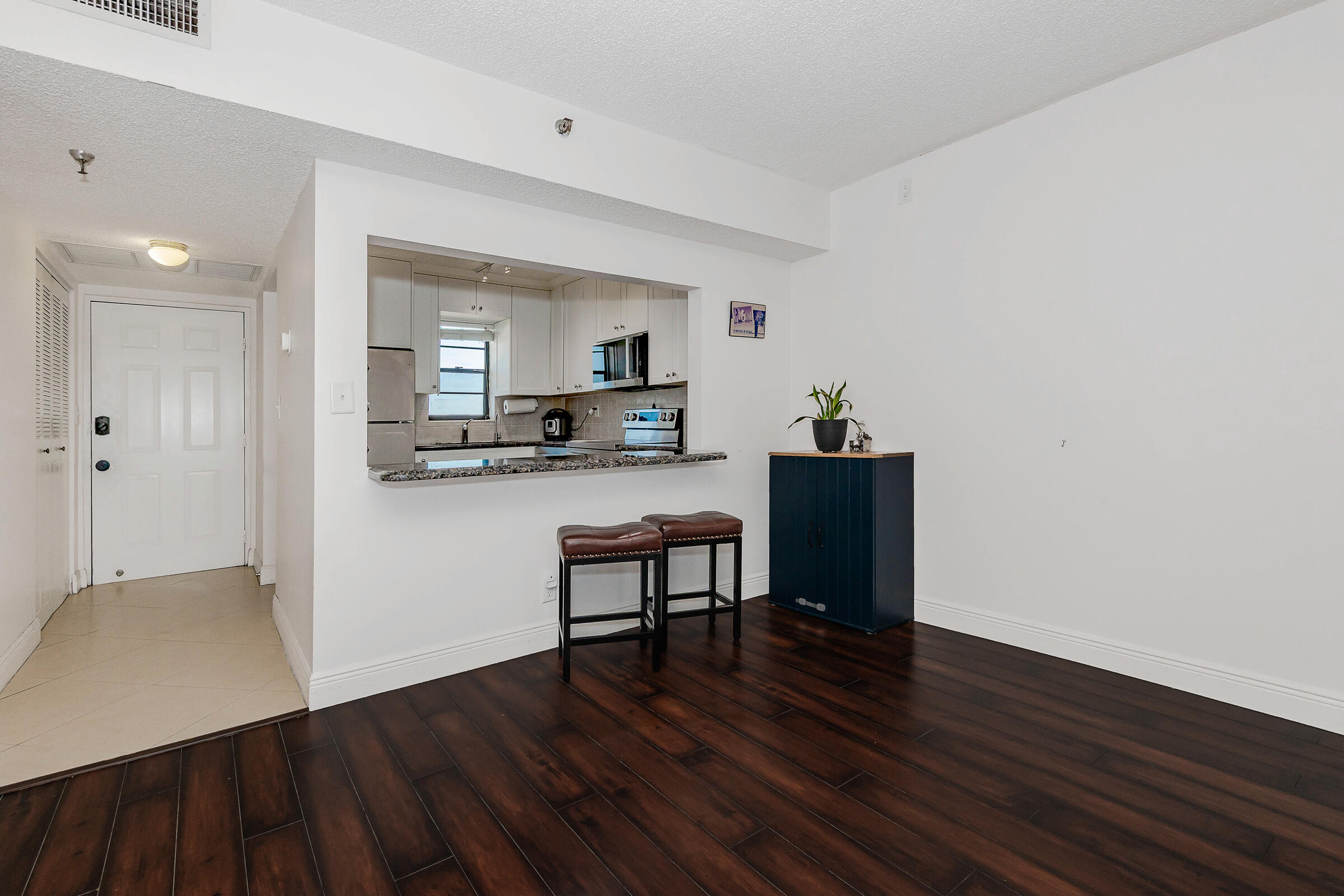 9235 SW 8th Street 502