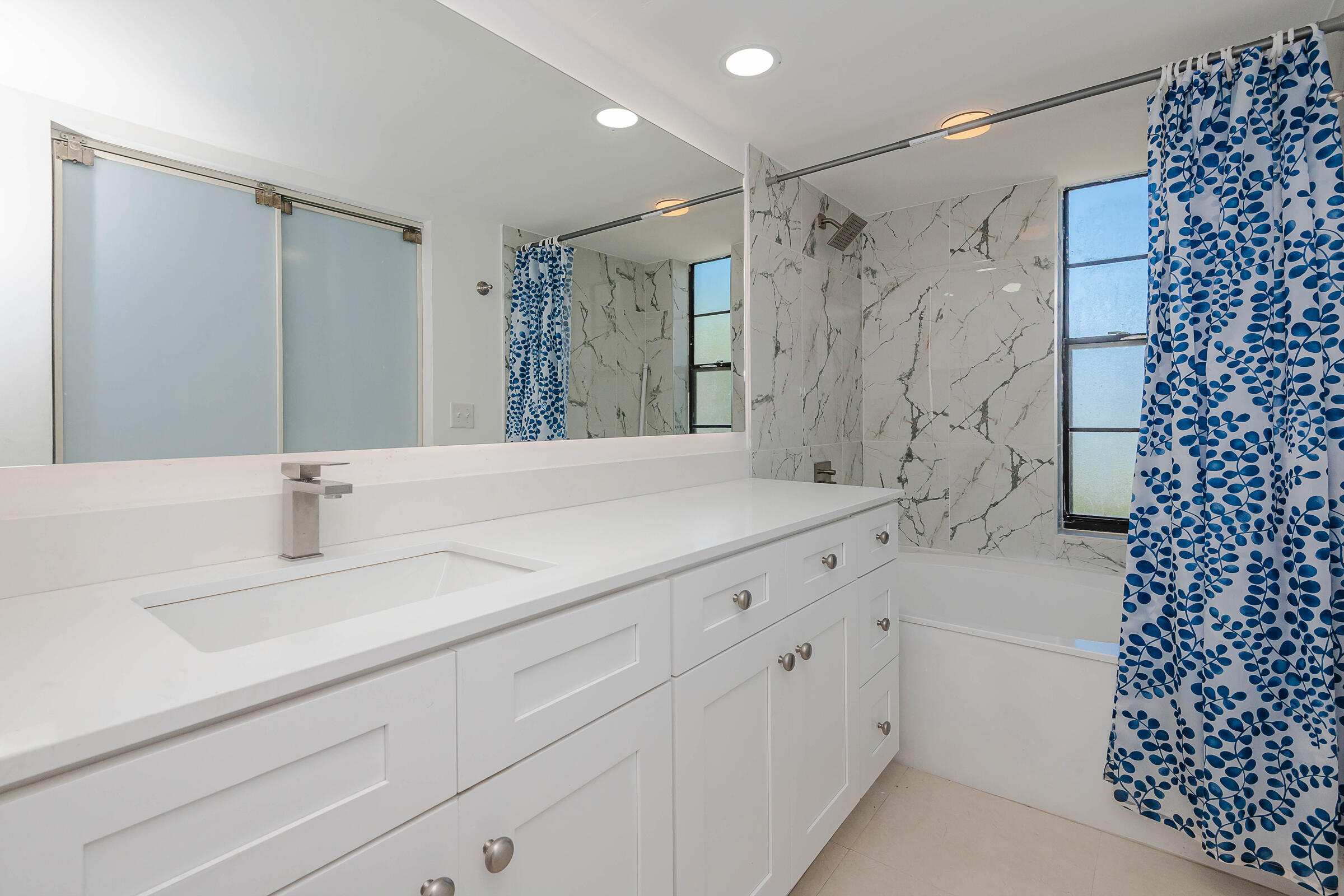 9235 SW 8th Street 502