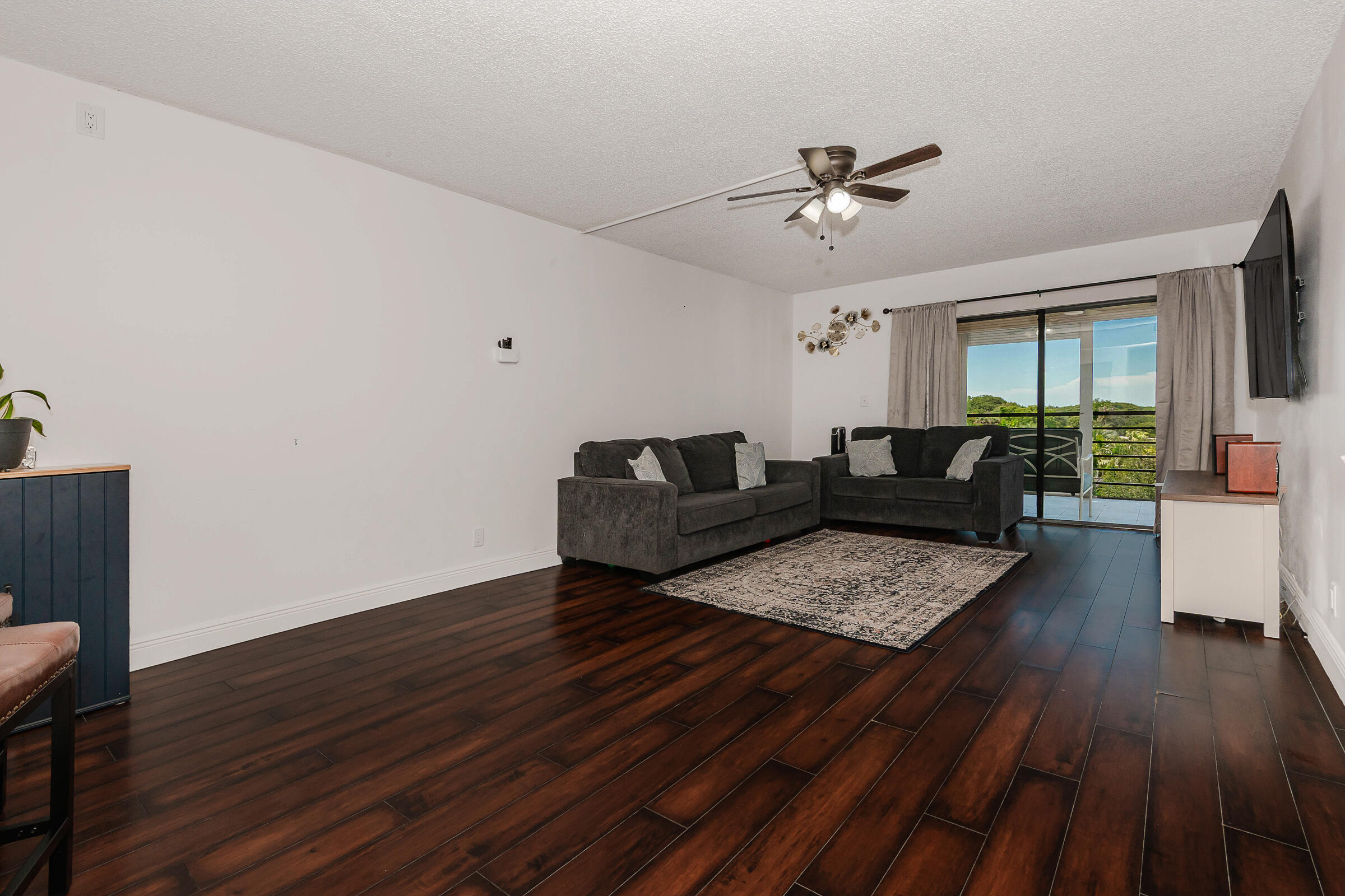 9235 SW 8th Street 502